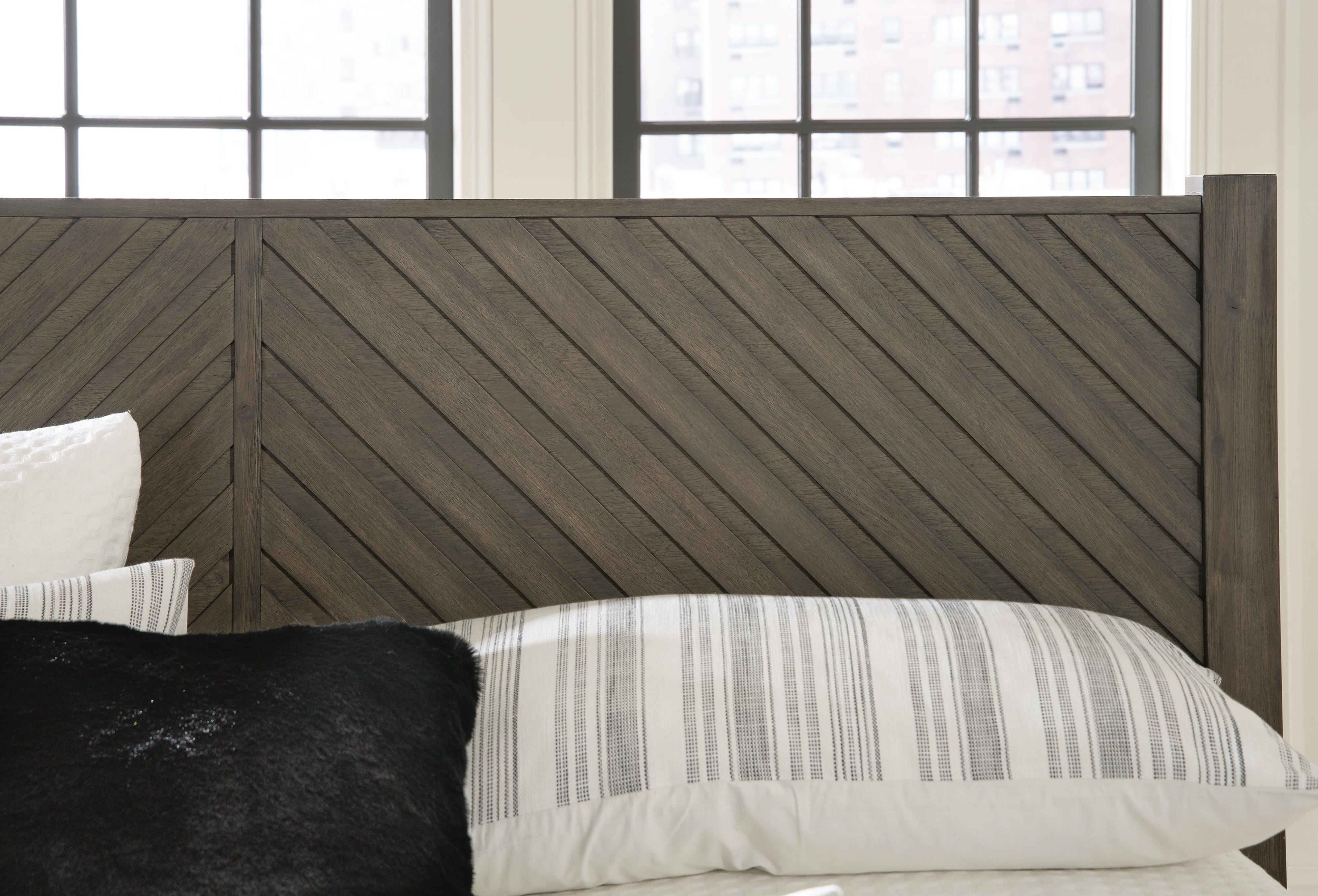 Arkenton Panel Bed