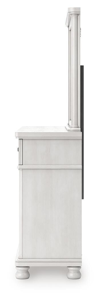 Rowlenstown Poster Bed, Dresser and Mirror