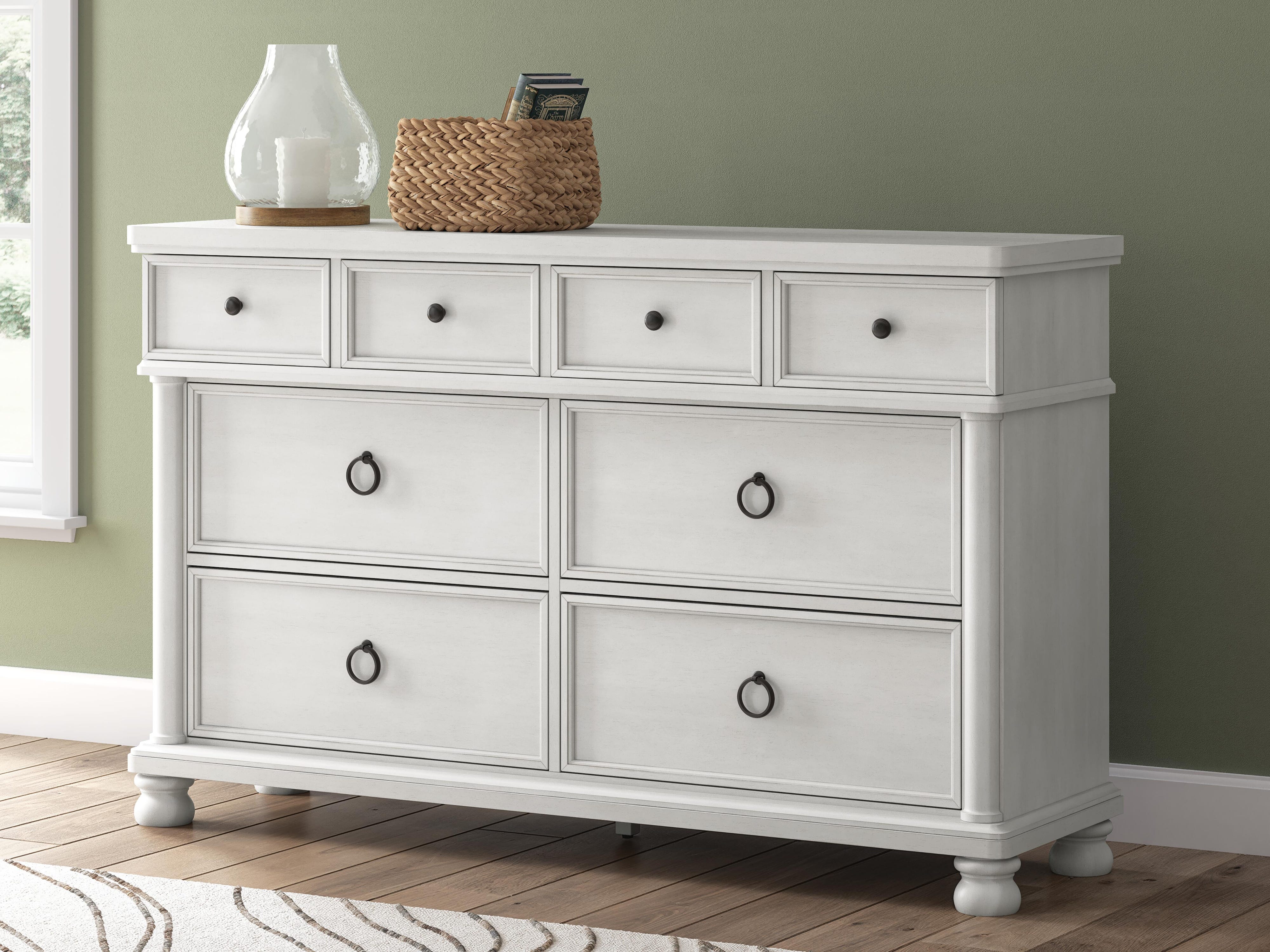 Rowlenstown Poster Bed and Dresser
