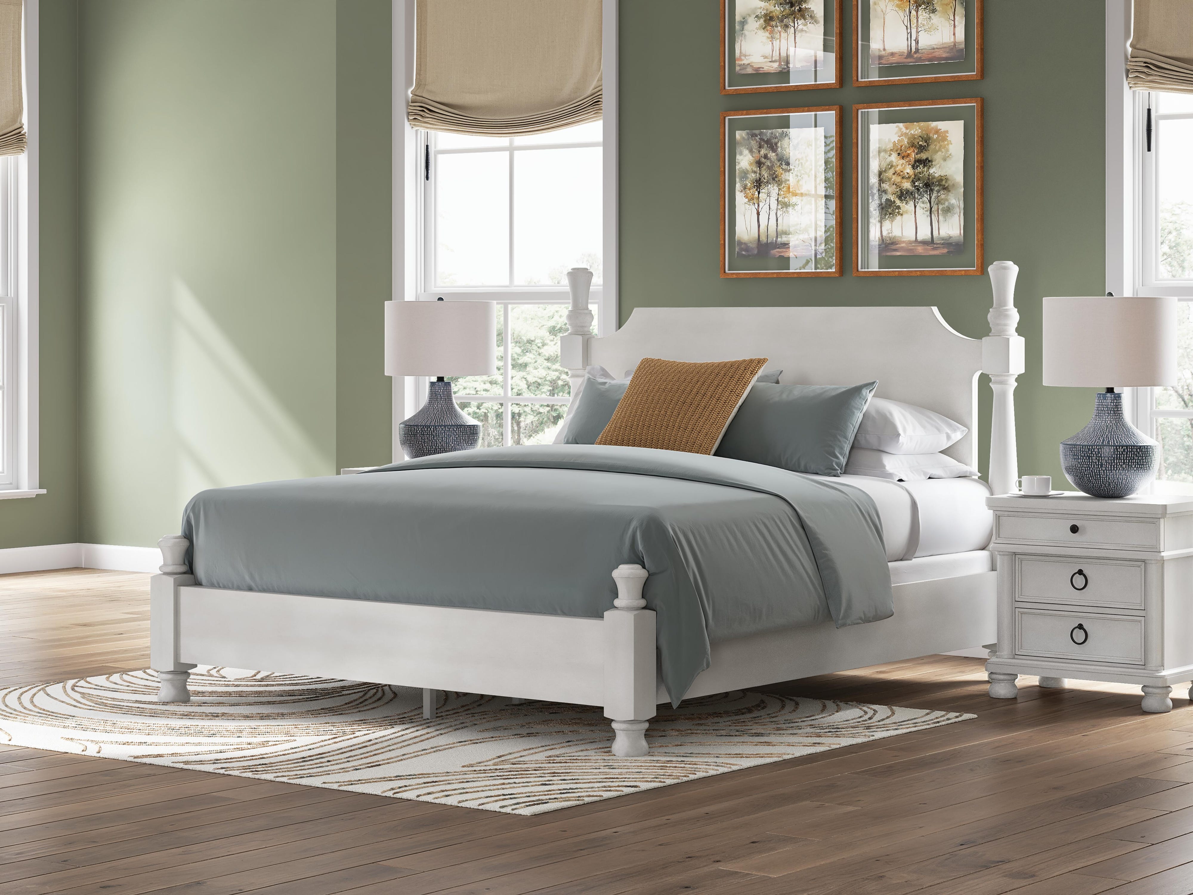 Rowlenstown Poster Bed and Dresser