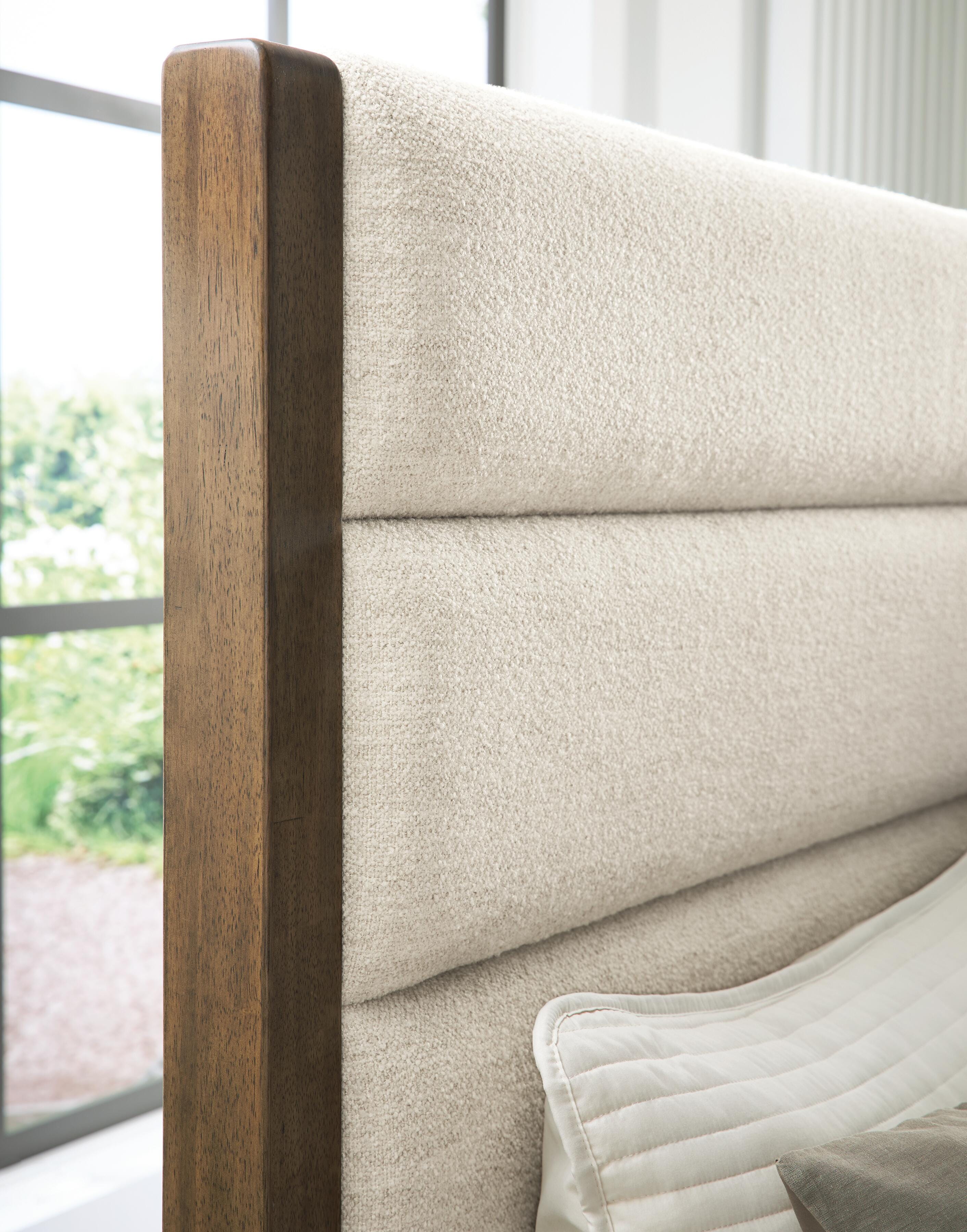 Marxmore Upholstered Storage Bed