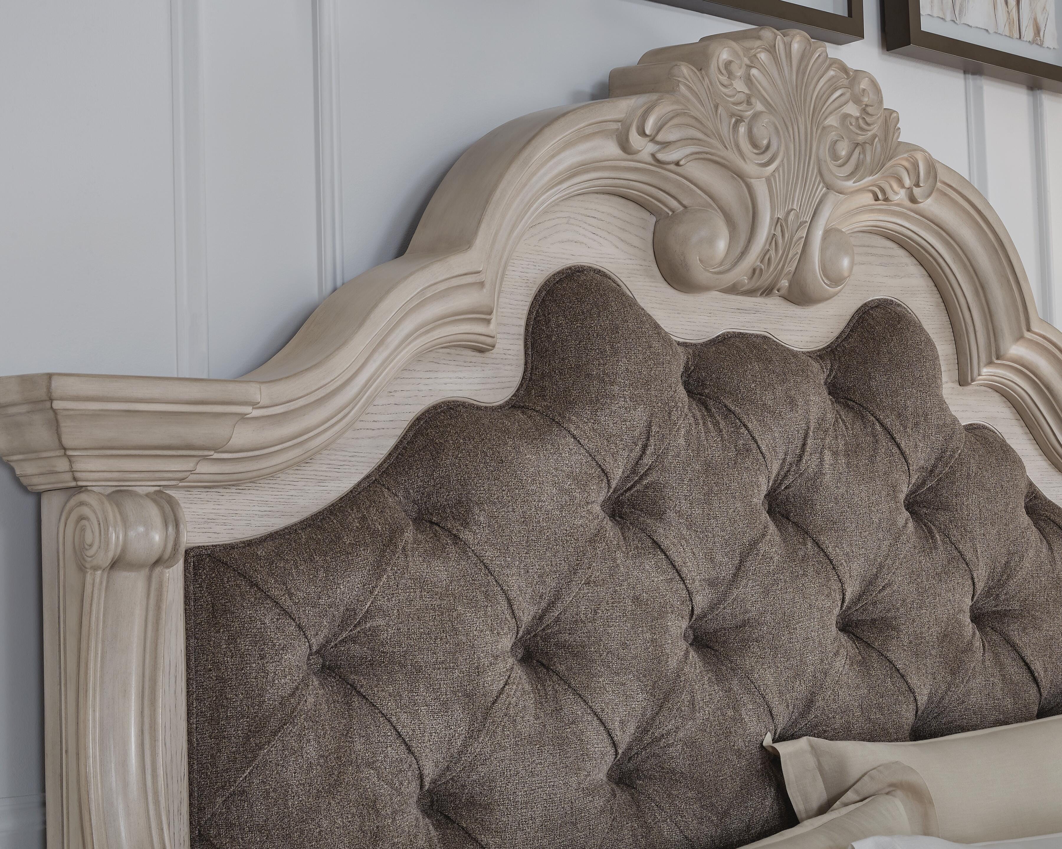 Bruchandi Upholstered Panel Bed