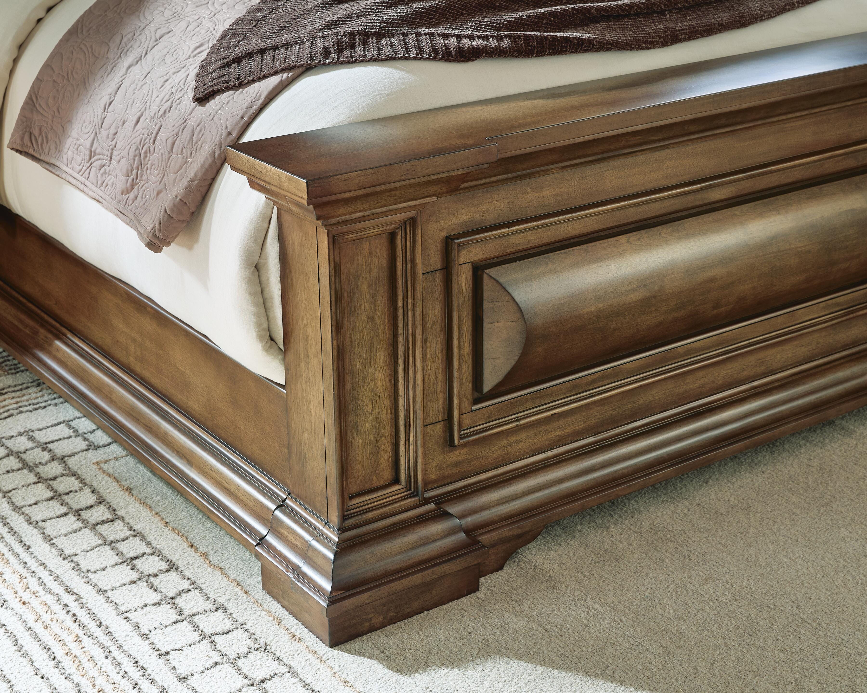 Frantanna Panel Bed