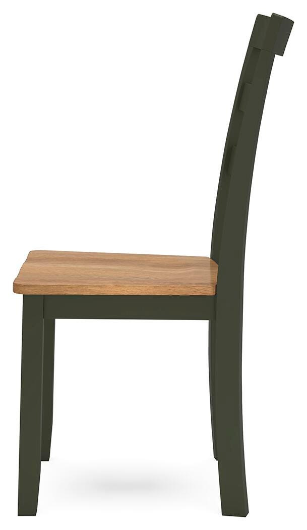 Gesthaven Extendable Dining Table and 2 Chairs