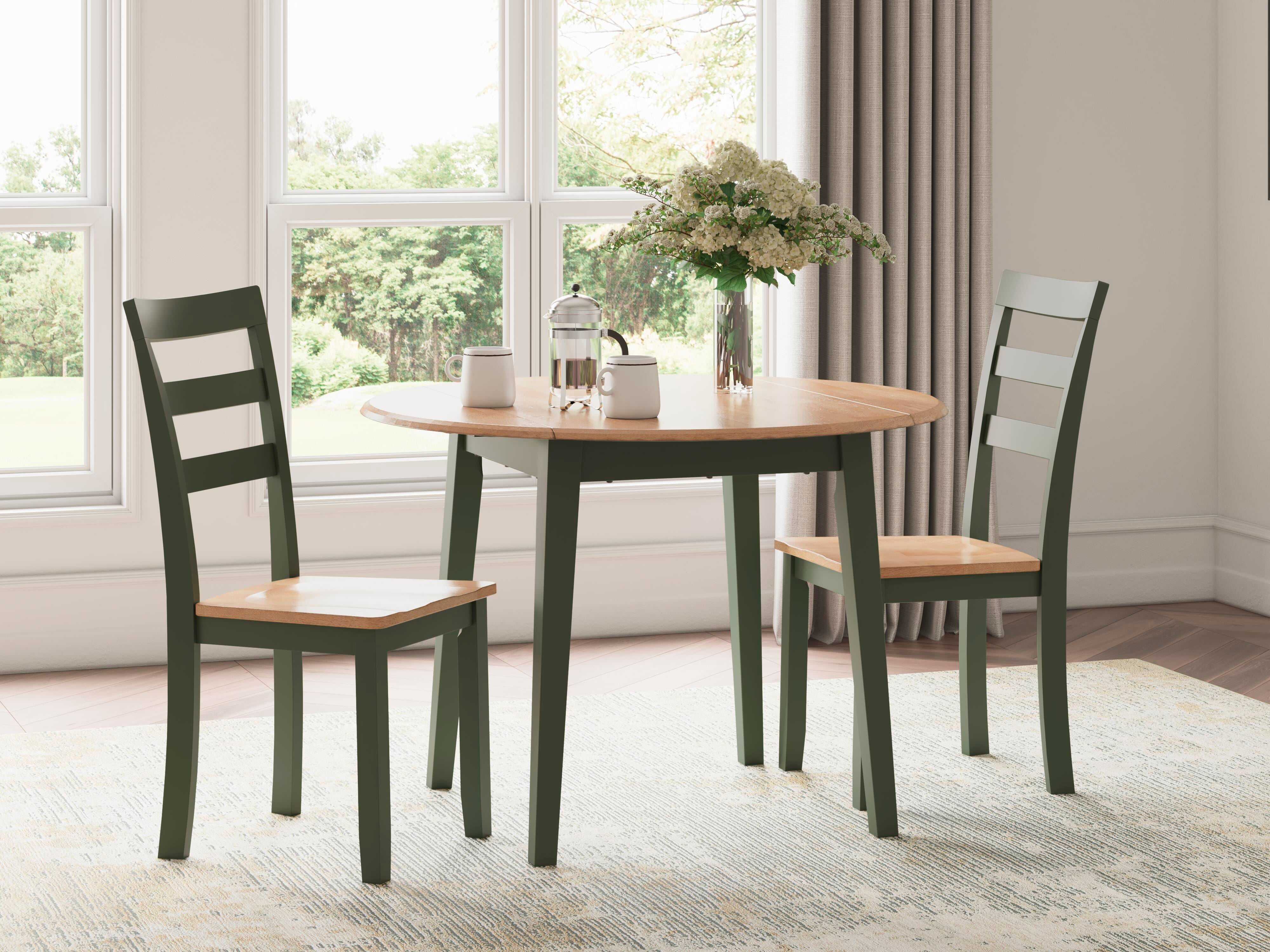 Gesthaven Extendable Dining Table and 2 Chairs
