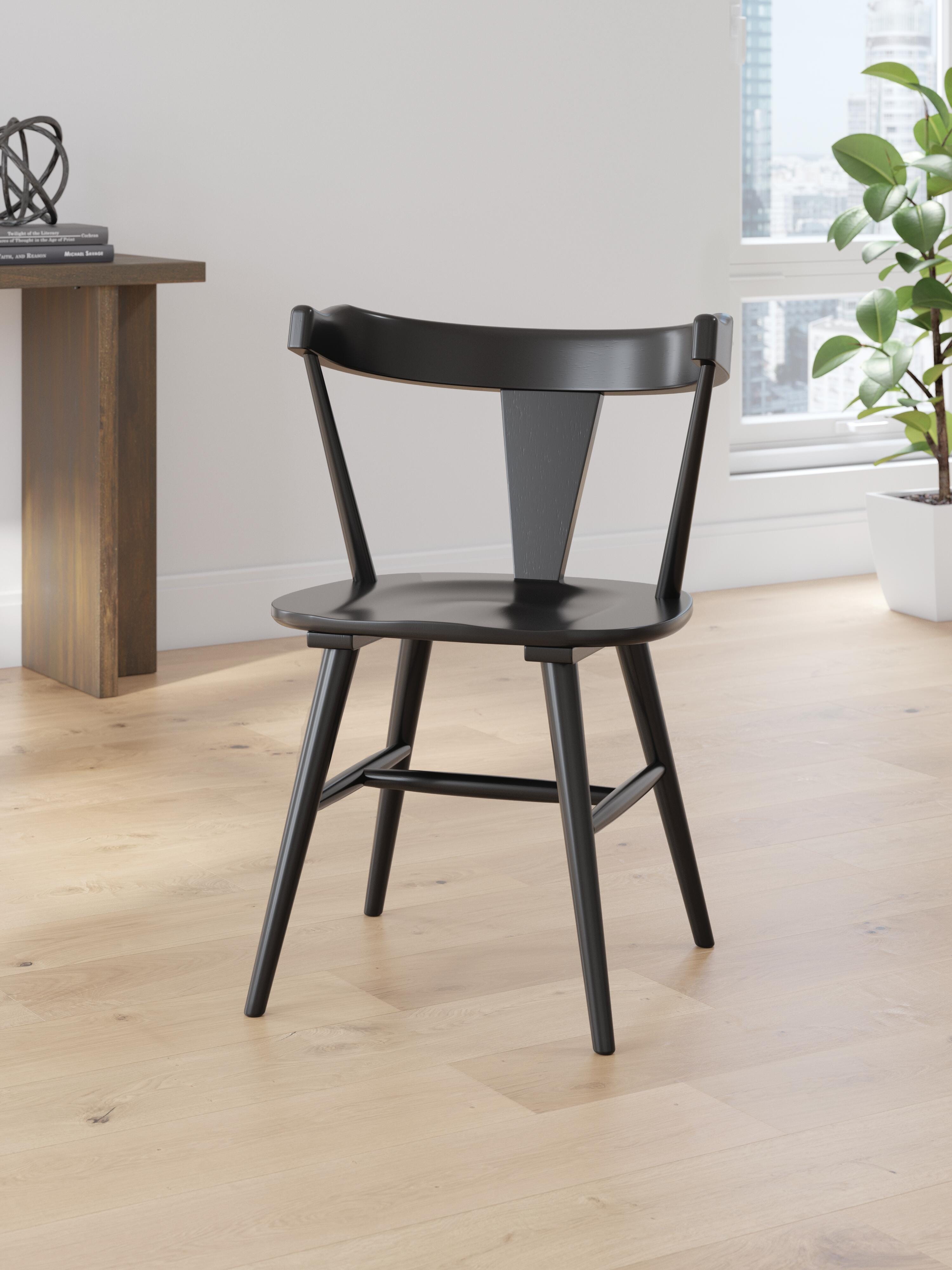 Gretlynn Dining Table and 6 Chairs