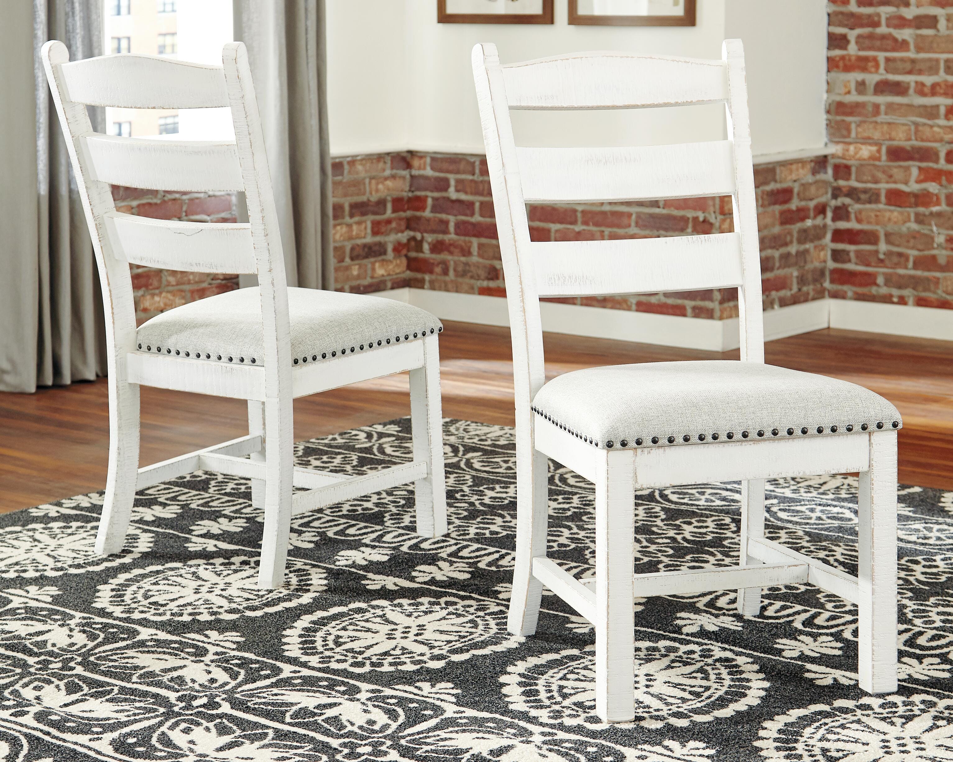 Valebeck Extendable Dining Table and 8 Chairs