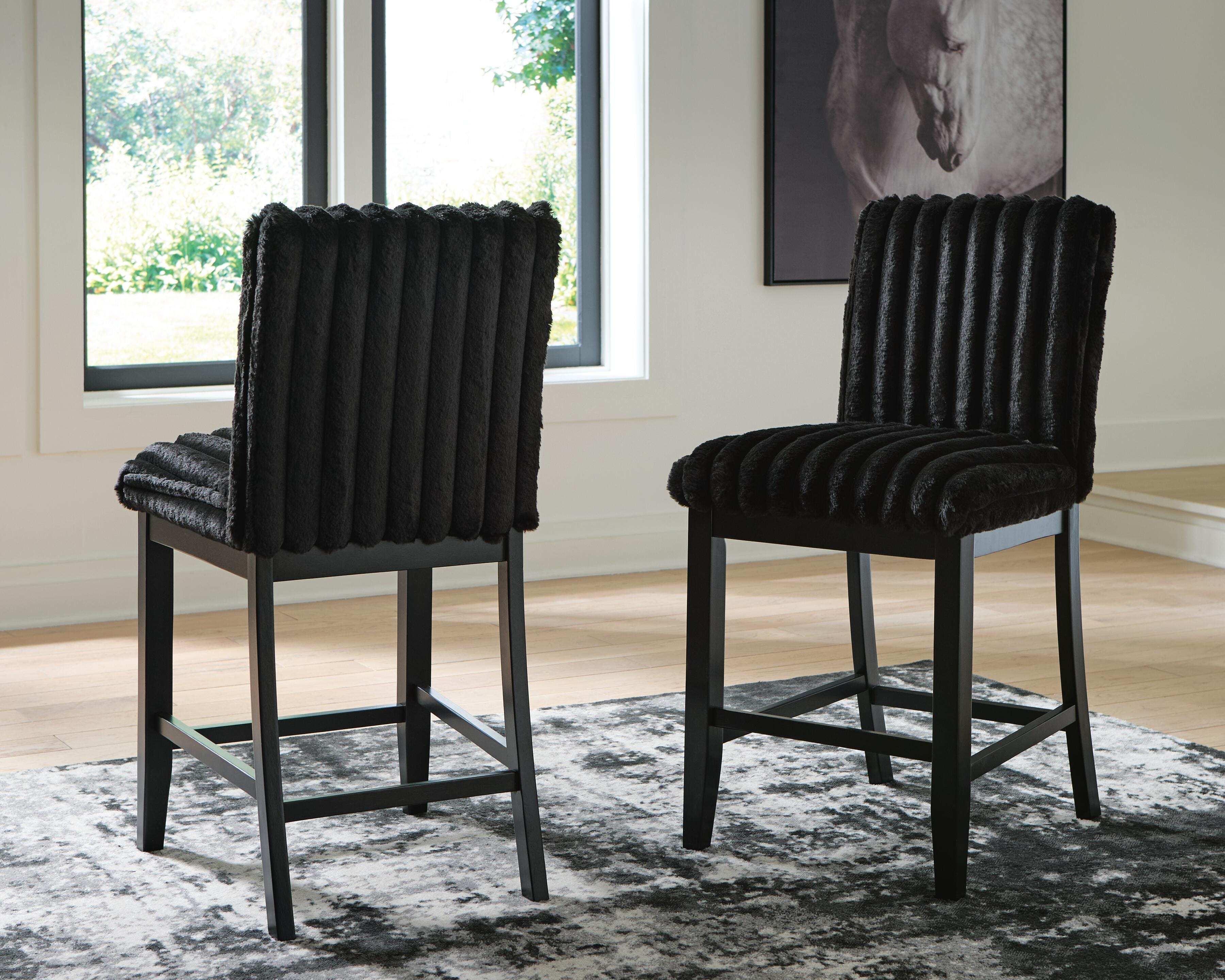 Mervannie Counter Height Barstool (Set of 2)