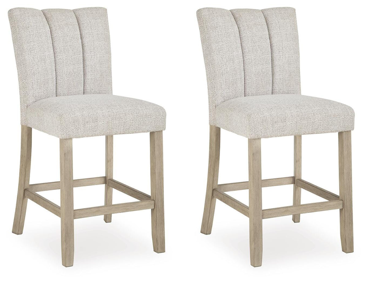 Larawyn Counter Height Barstool (Set of 2)