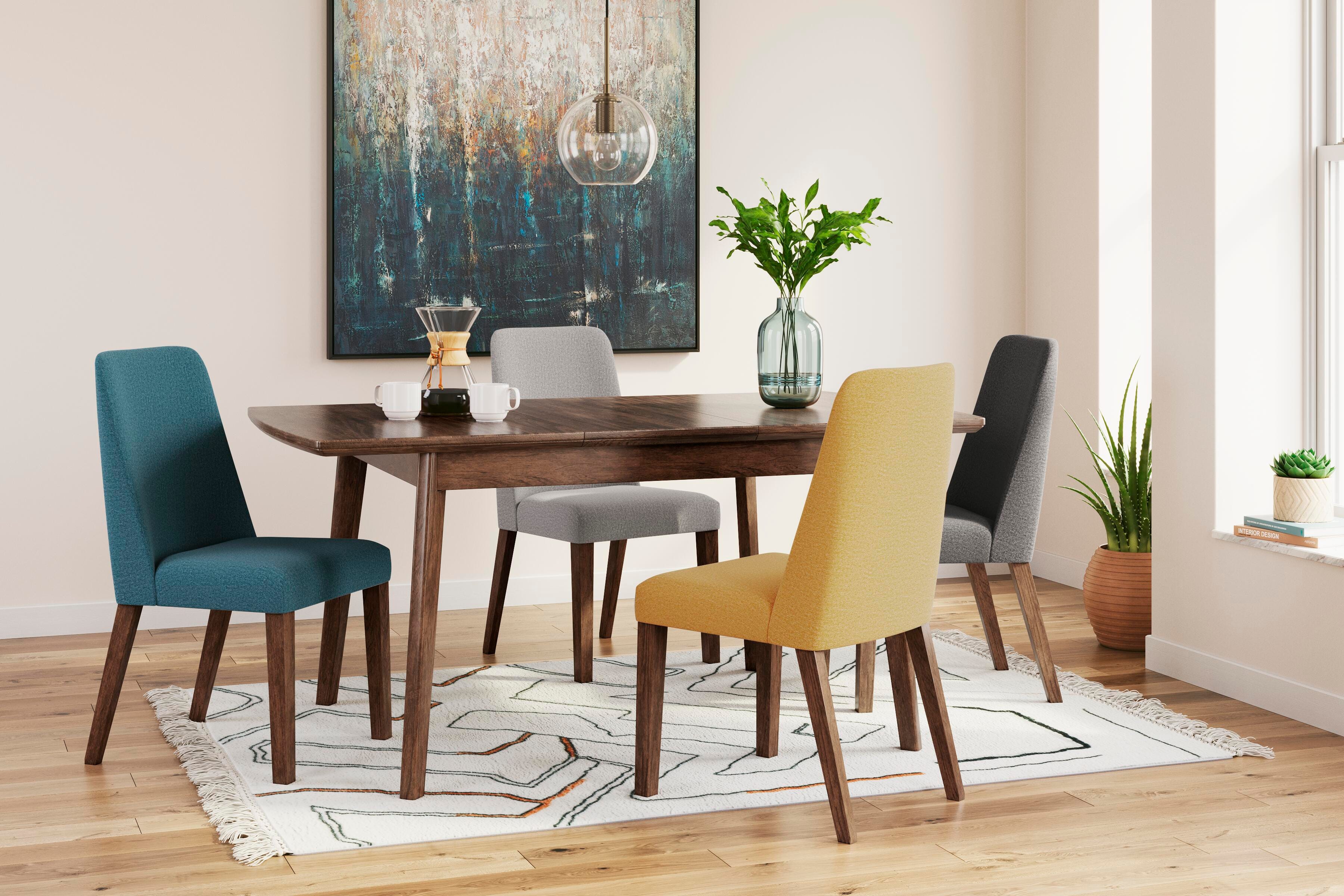 Lyncott Extendable Dining Table and 4 Chairs