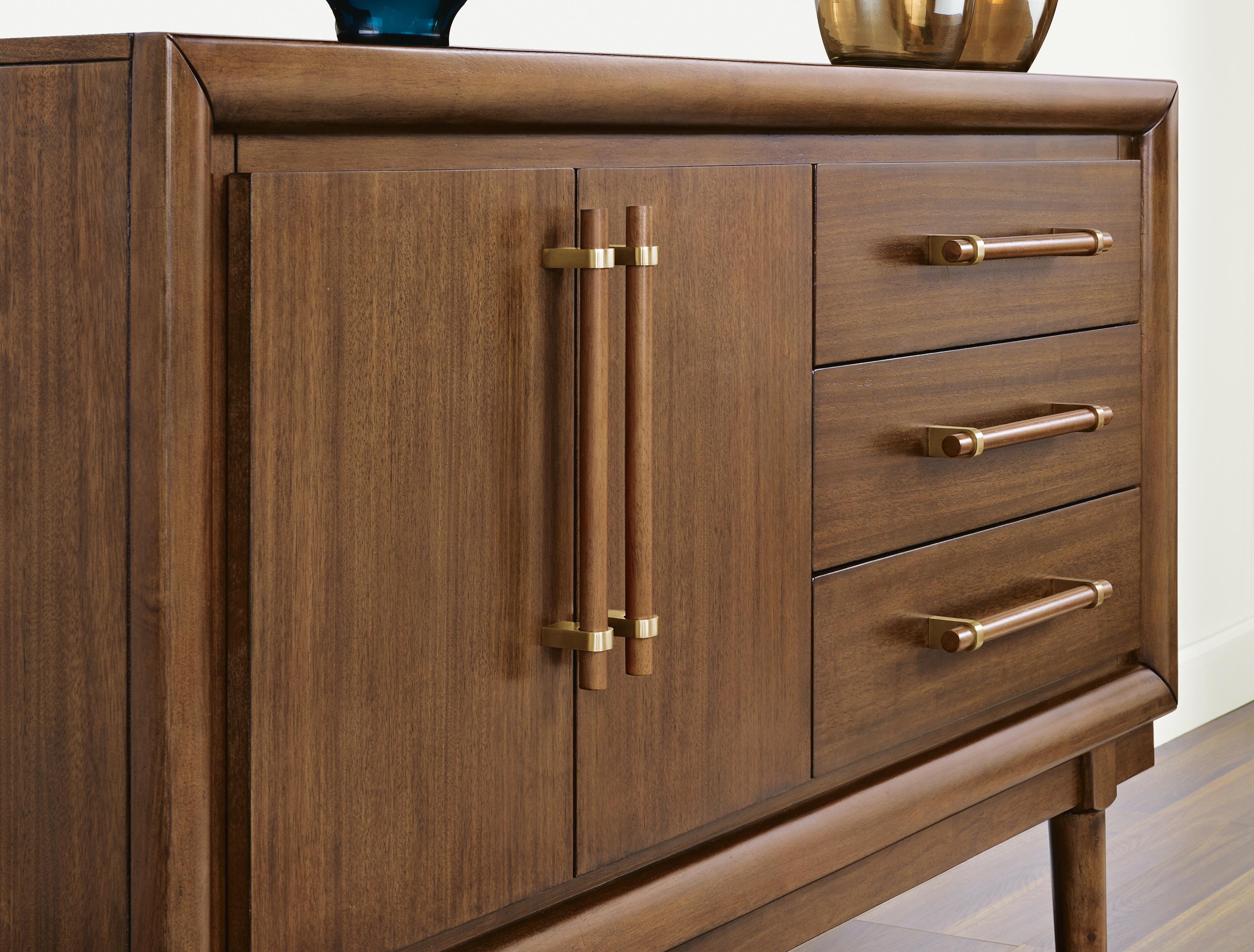 Lyncott Dining Server