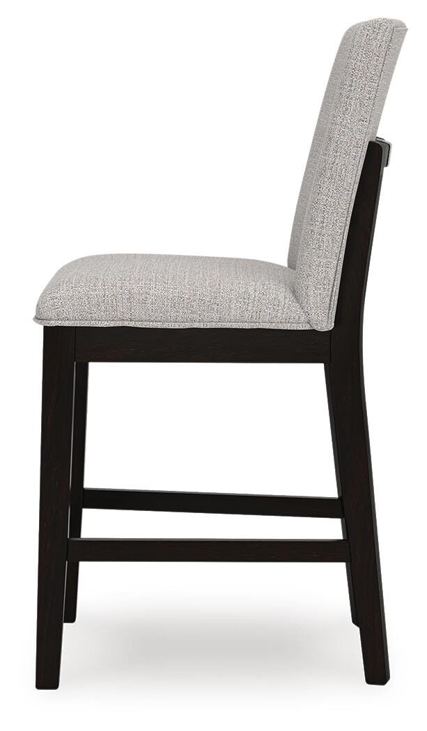 Neymorton Counter Height Dining Table and 4 Barstools