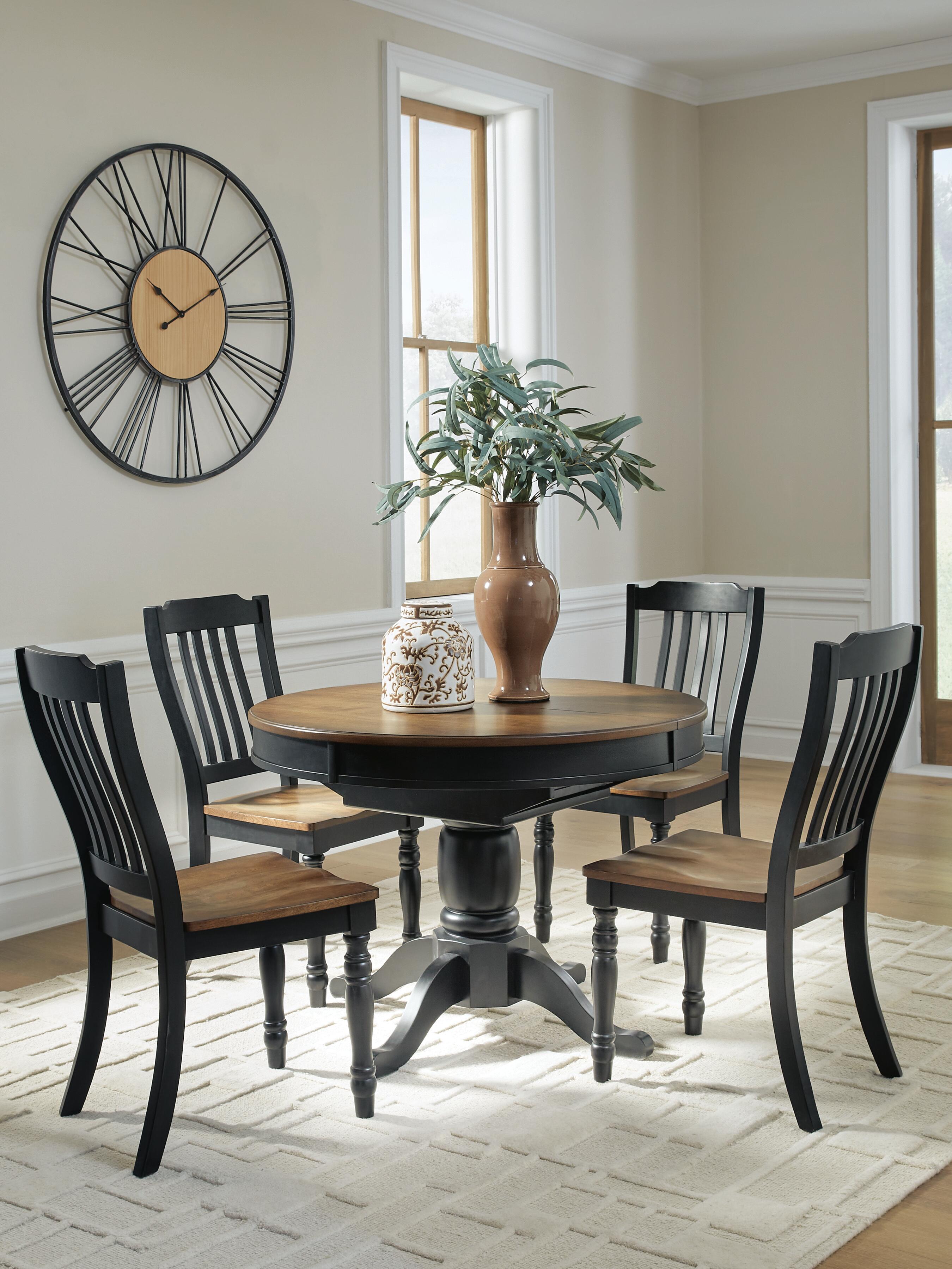 Clorazi Extension Dining Table and 4 Chairs