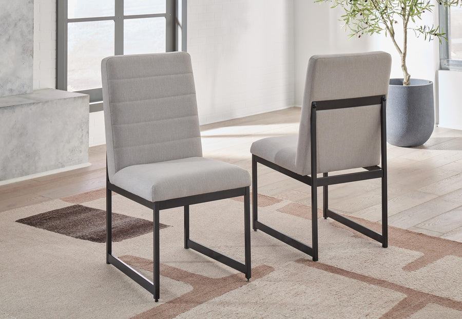 Tomtyn Dining Chair (Set of 2)