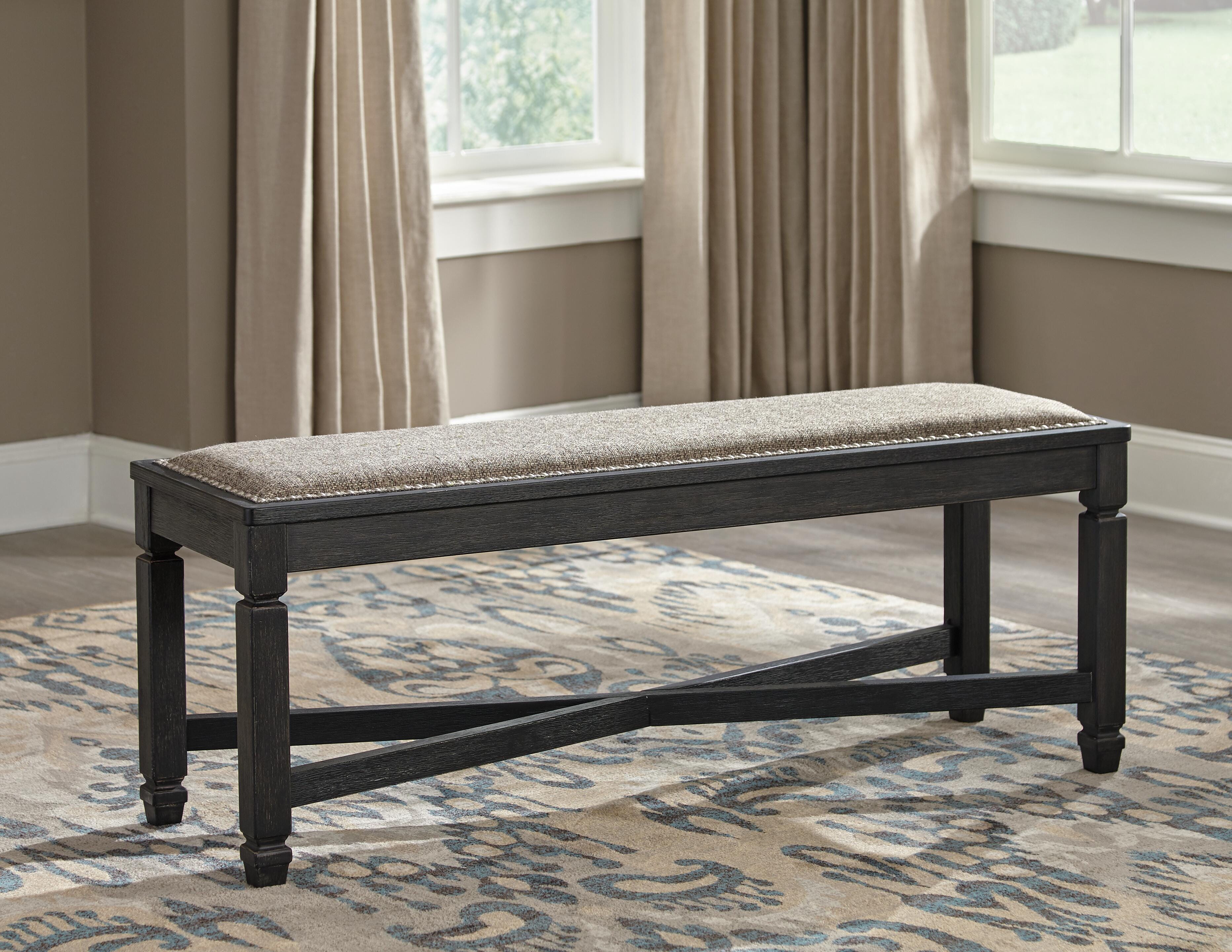 Pinehurst Dining Table, 4 Chairs and Bench