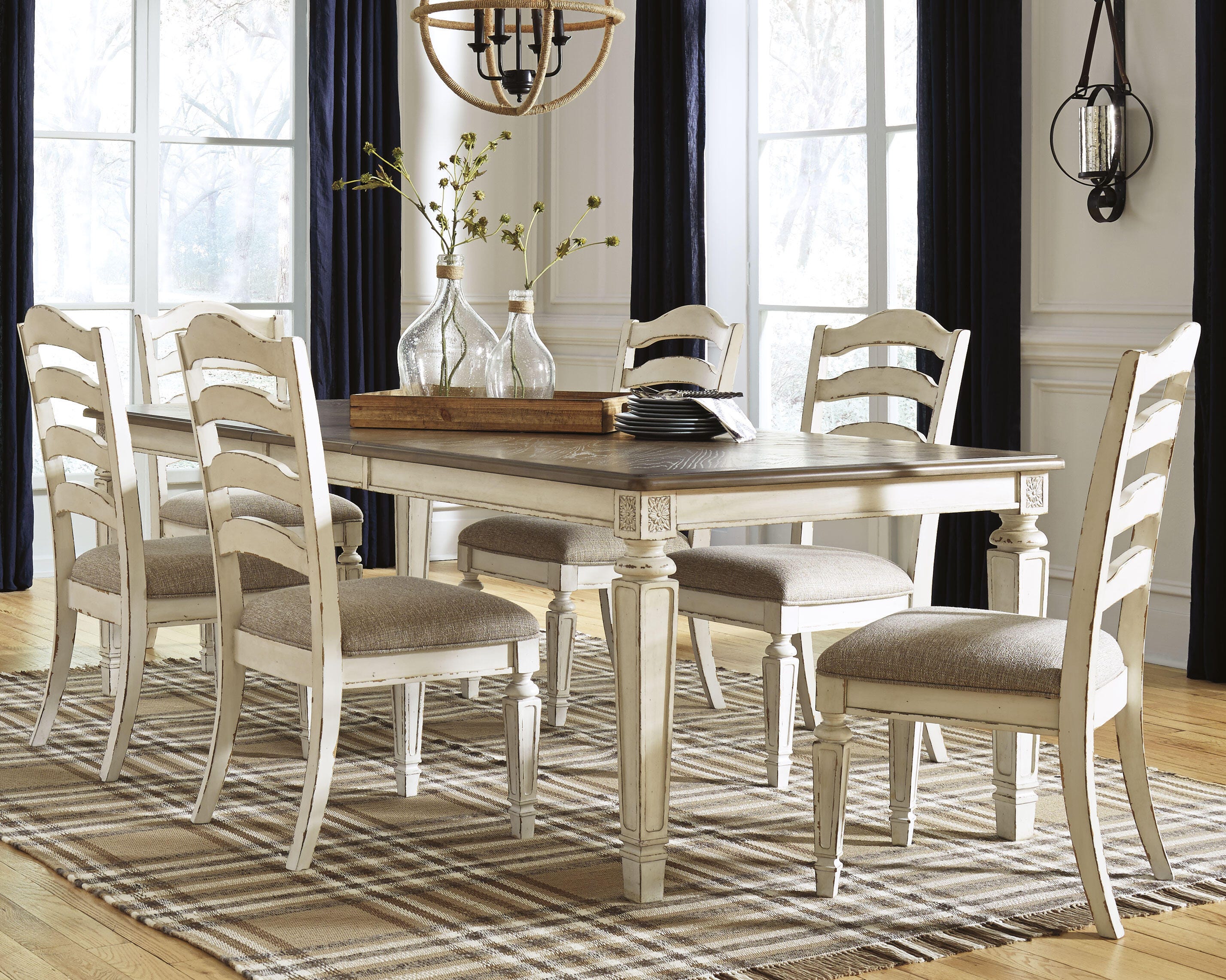 Realyn Extension Dining Table and 6 Chairs