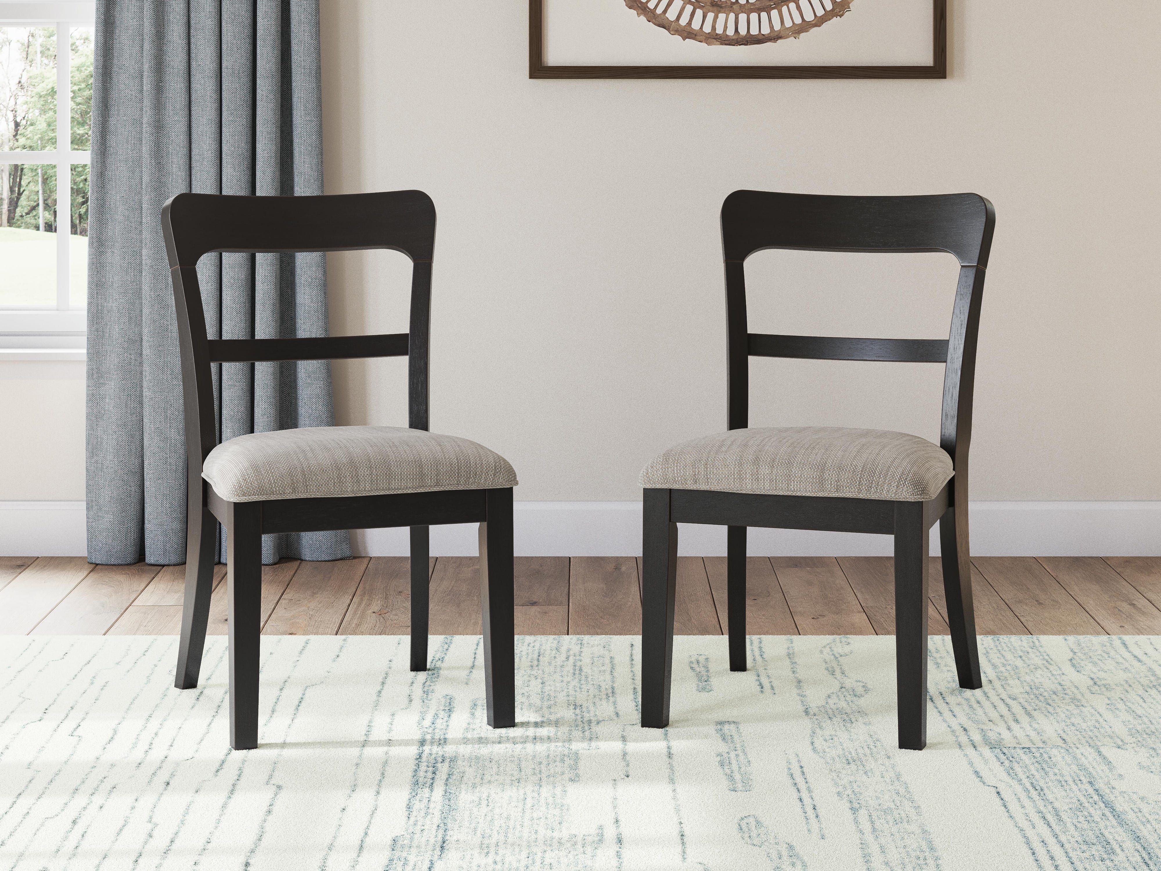 Greddinton Extension Dining Table and 4 Chairs