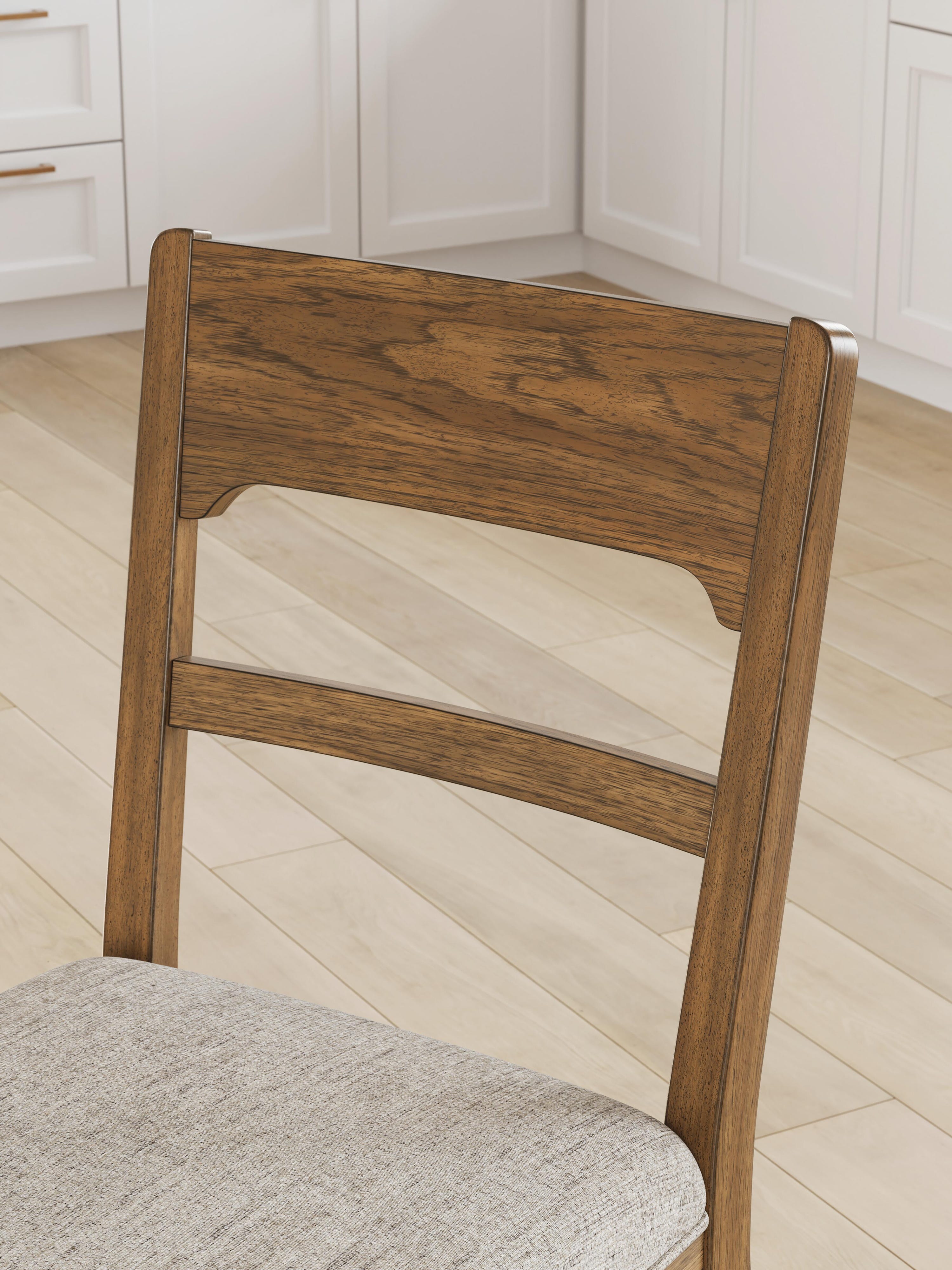 Cabalynn Counter Height Dining Table and 6 Barstools