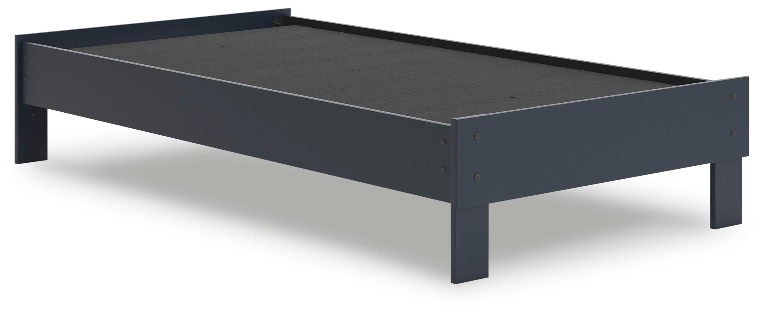 Simmenfort Platform Bed, Dresser and Nightstand