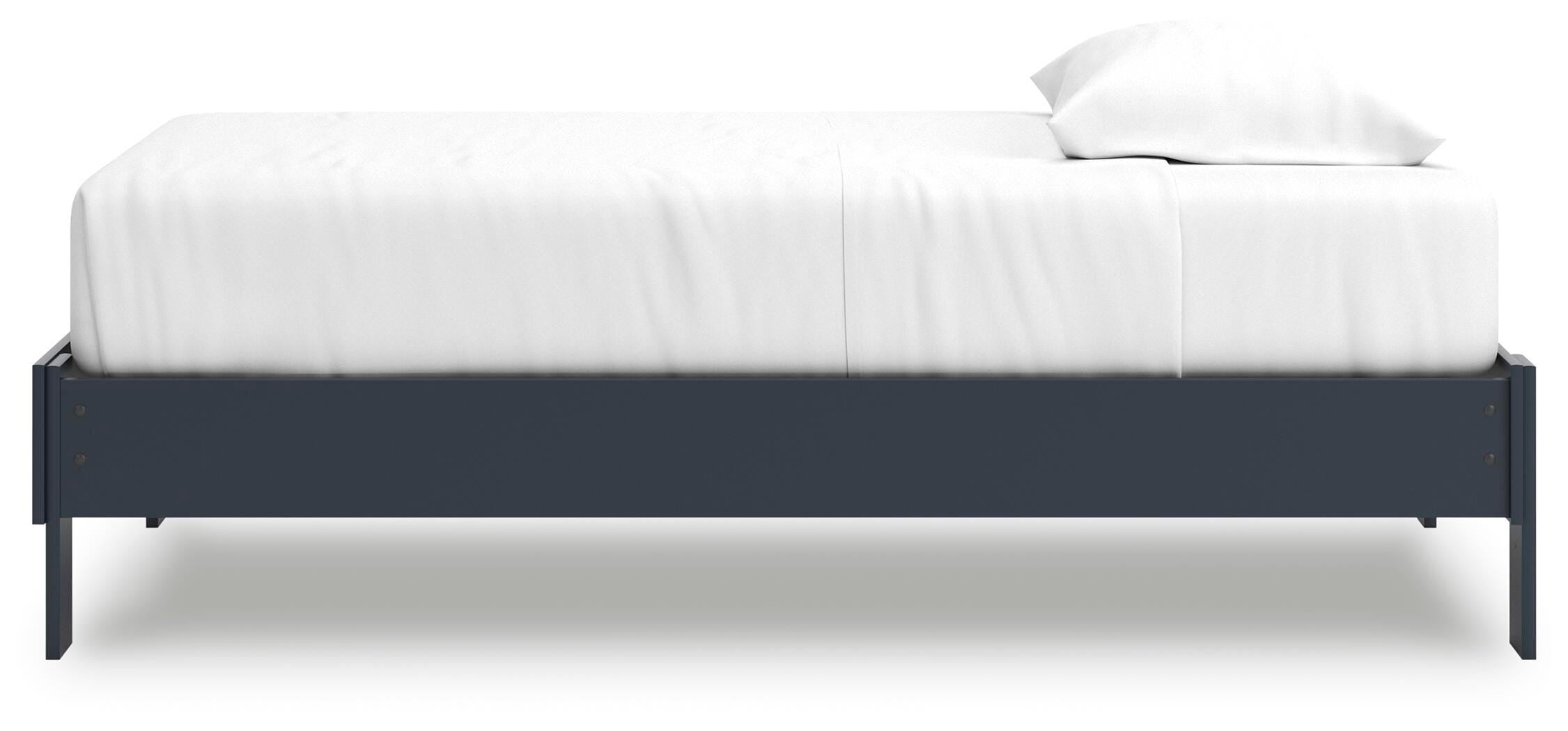 Simmenfort Platform Bed, Dresser, Chest and 2 Nightstands