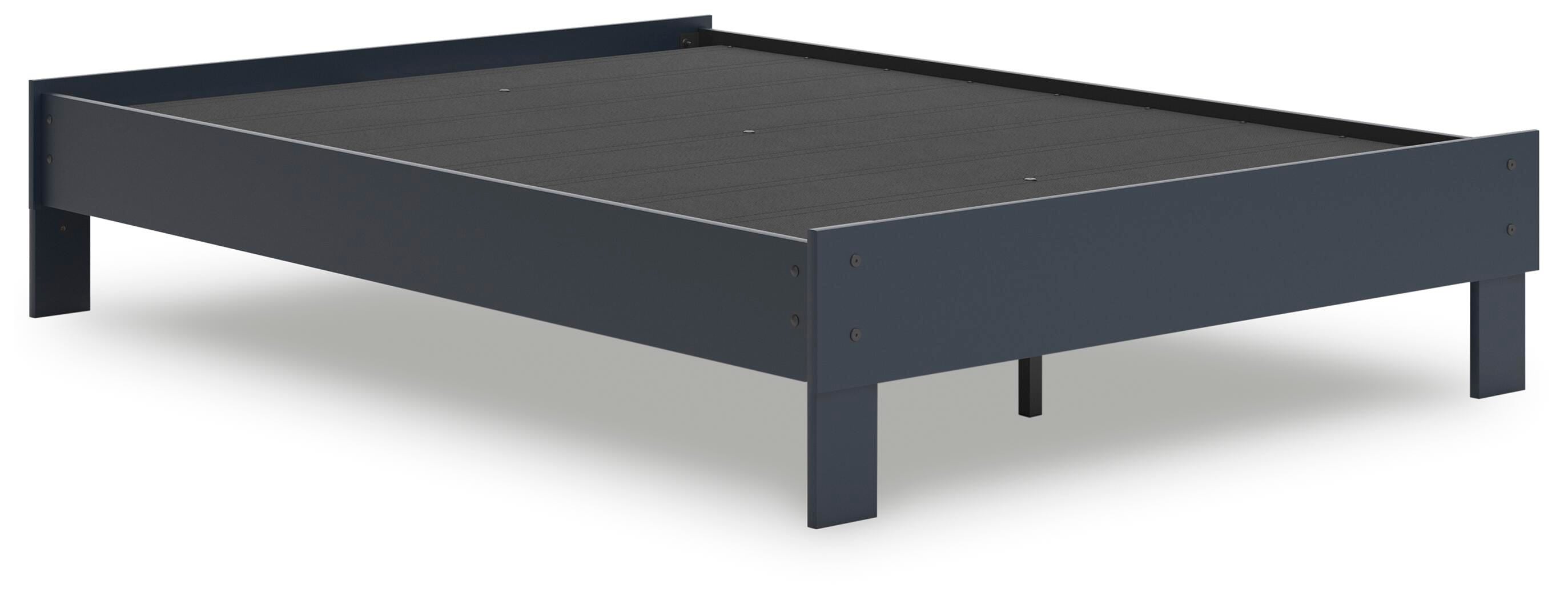 Simmenfort Platform Bed and 2 Nightstands