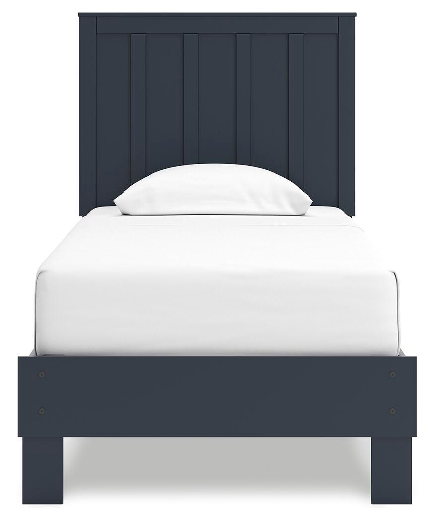 Simmenfort Platform Bed