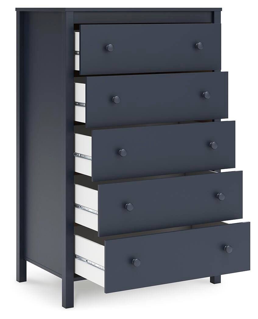 Simmenfort Panel Headboard, Dresser, Chest and 2 Nightstands