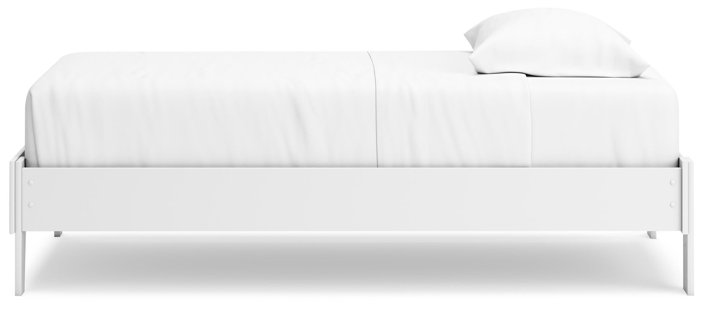 Hallityn Platform Bed and Dresser