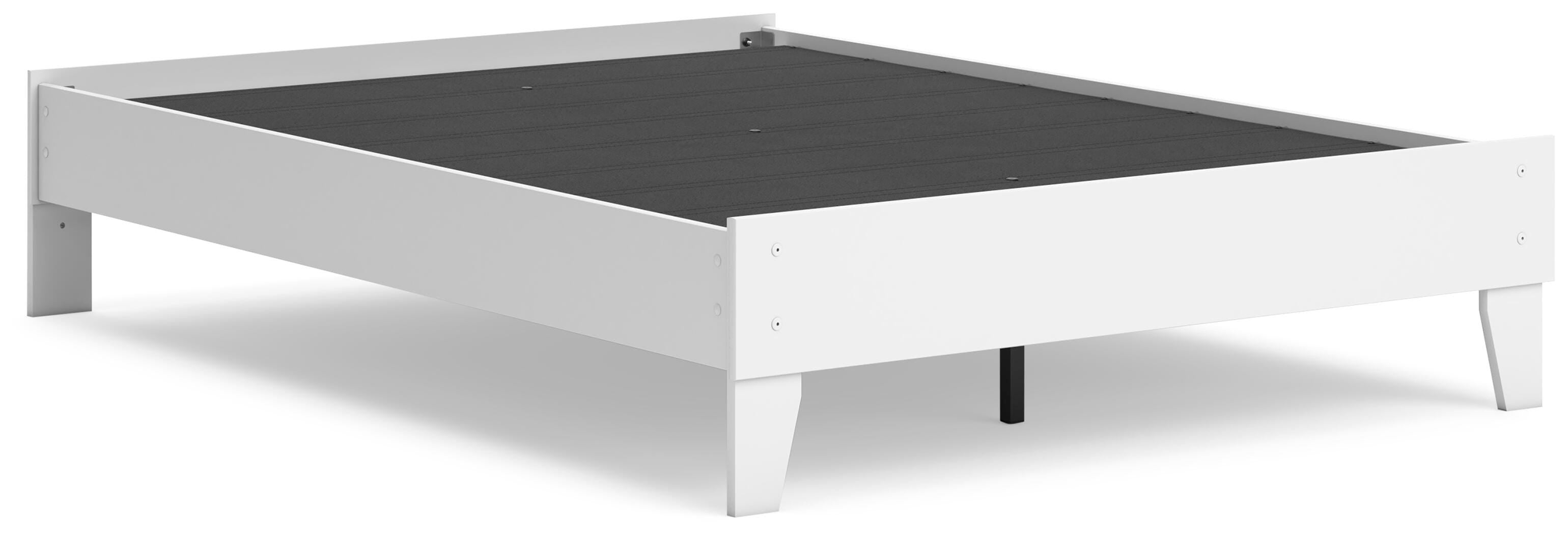 Hallityn Platform Bed, Dresser and Nightstand