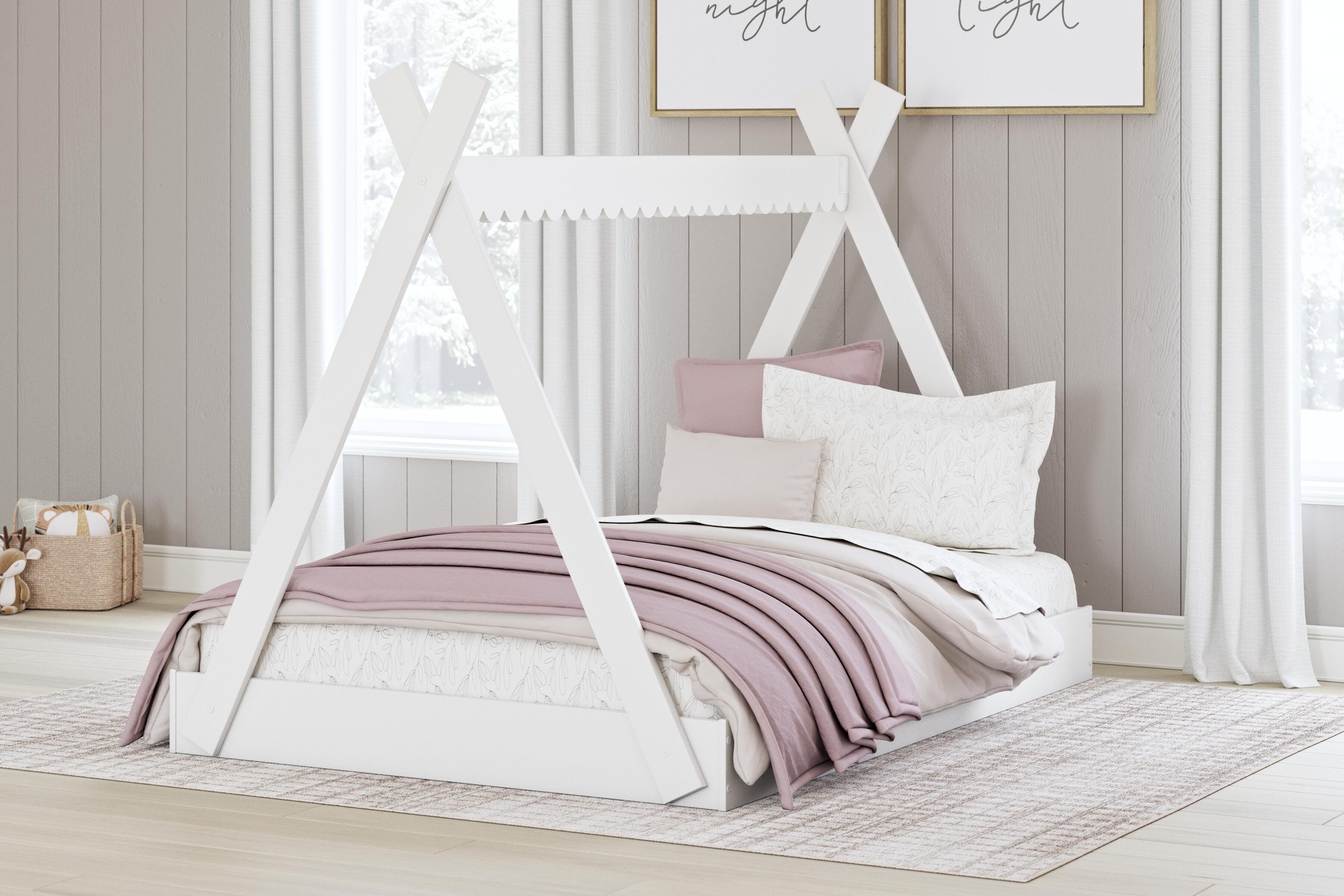 Hallityn Tent Bed and Dresser