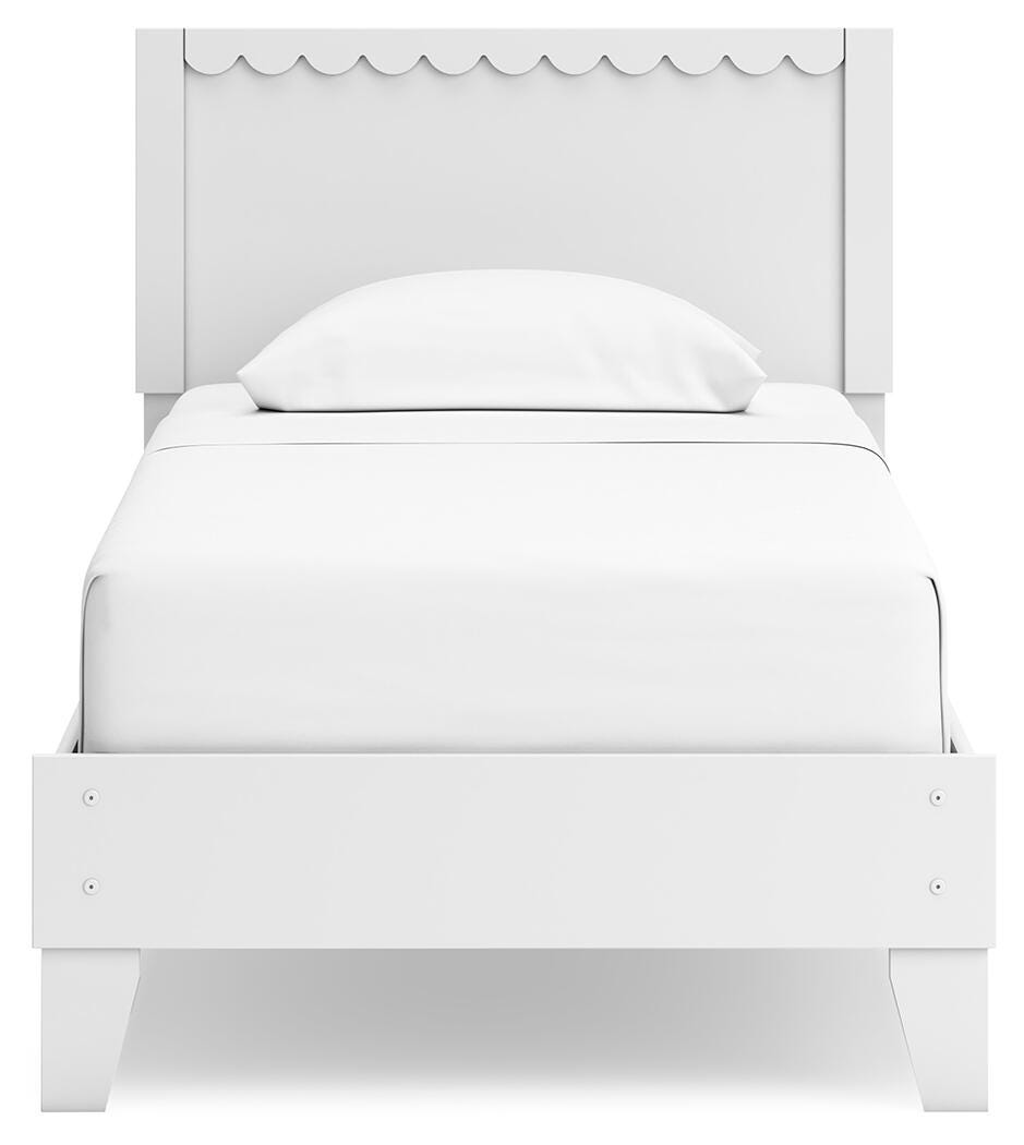 Hallityn Panel Platform Bed, Dresser and 2 Nightstands