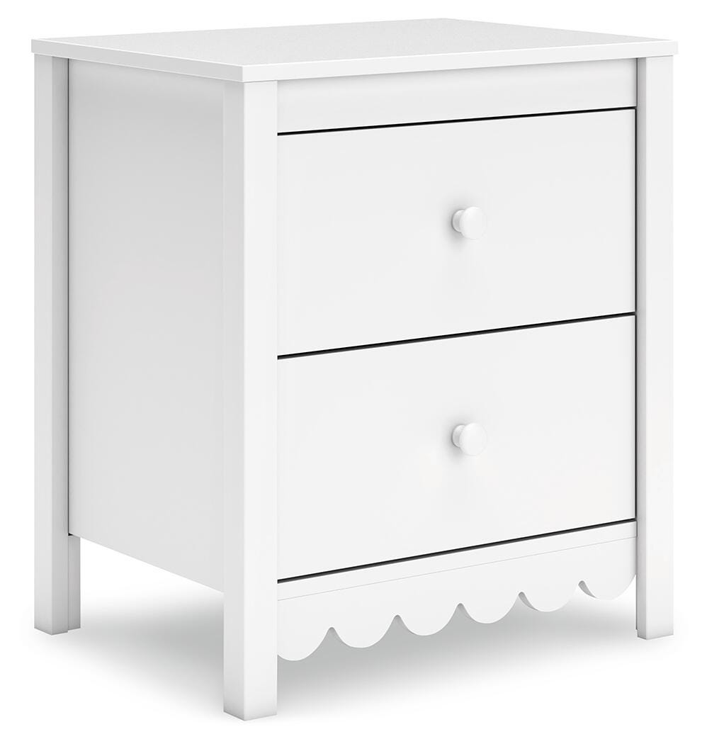 Hallityn Panel Platform Bed, Dresser and Nightstand