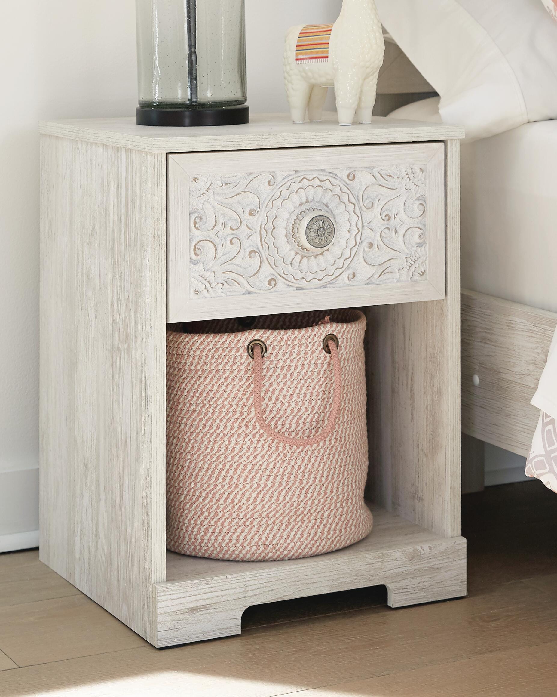 Paxberry Nightstand