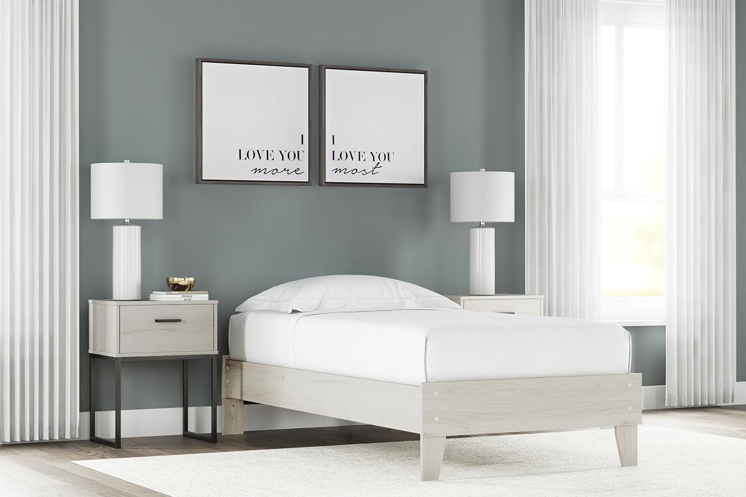 Socalle Platform Bed