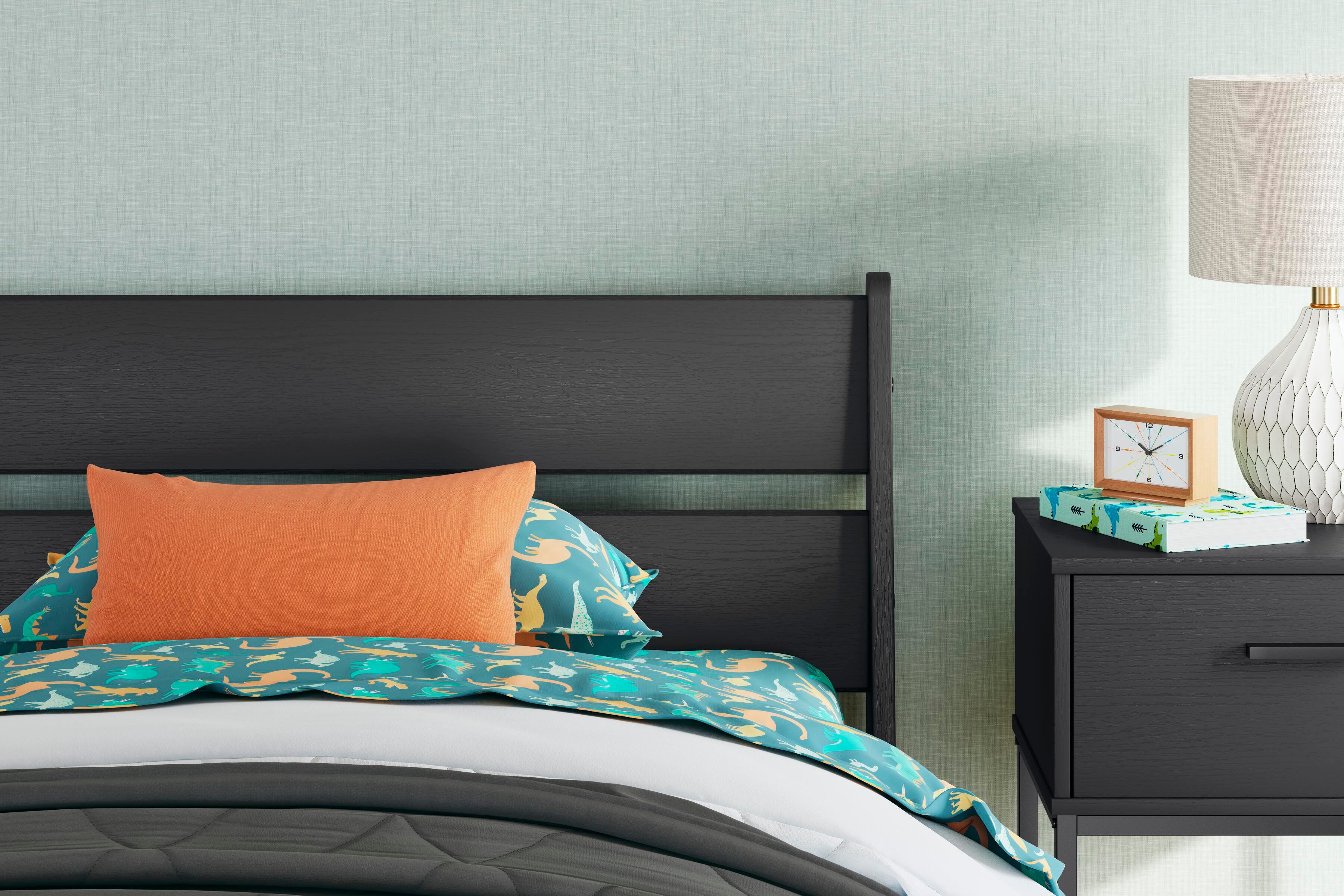 Socalle Platform Bed, Dresser, Chest and Nightstand
