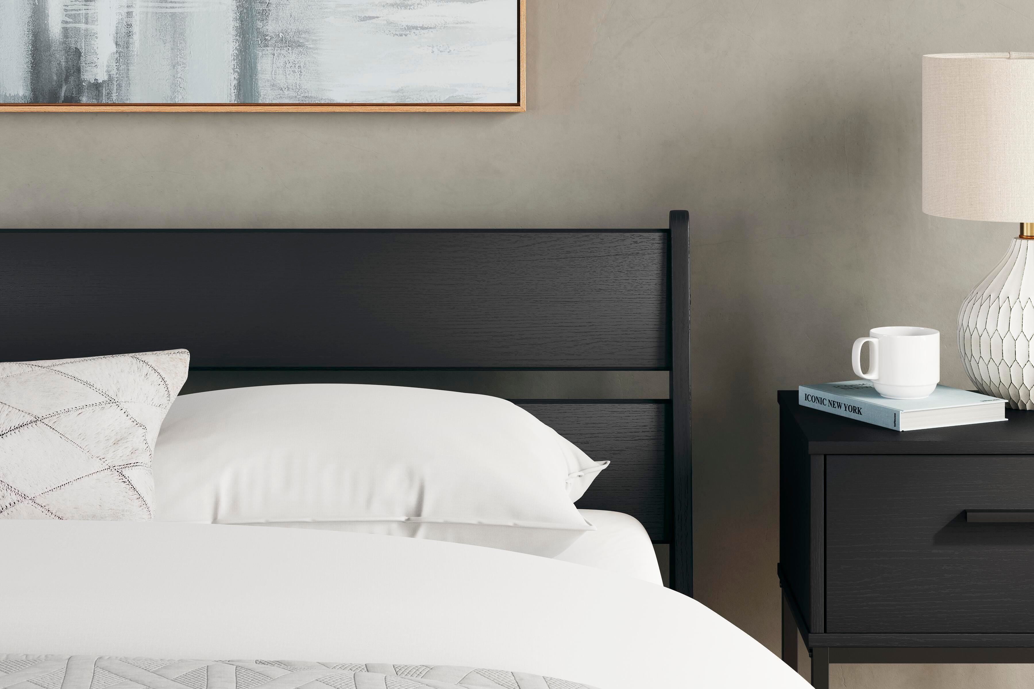 Socalle Panel Platform Bed and 2 Nightstands