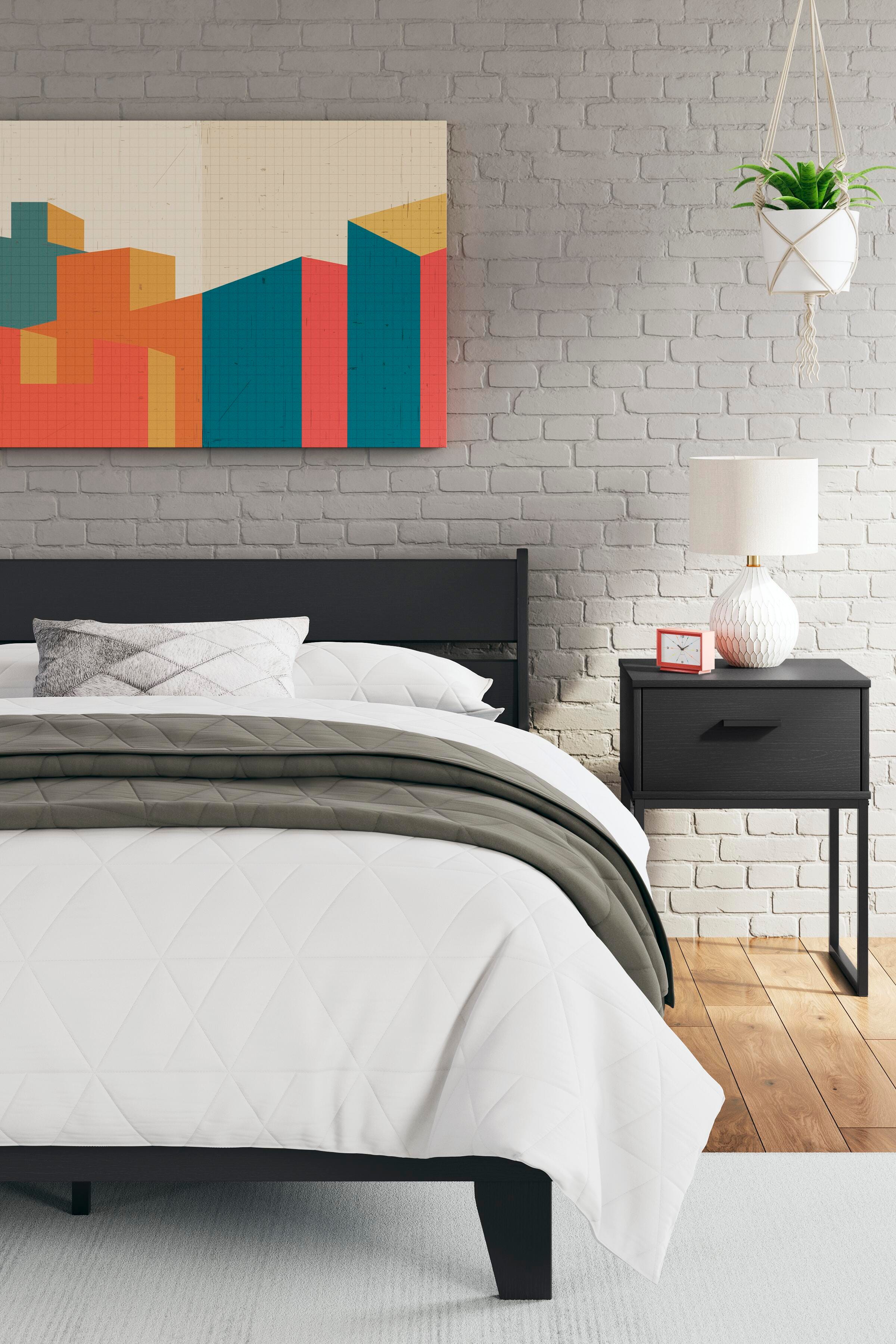 Socalle Panel Platform Bed