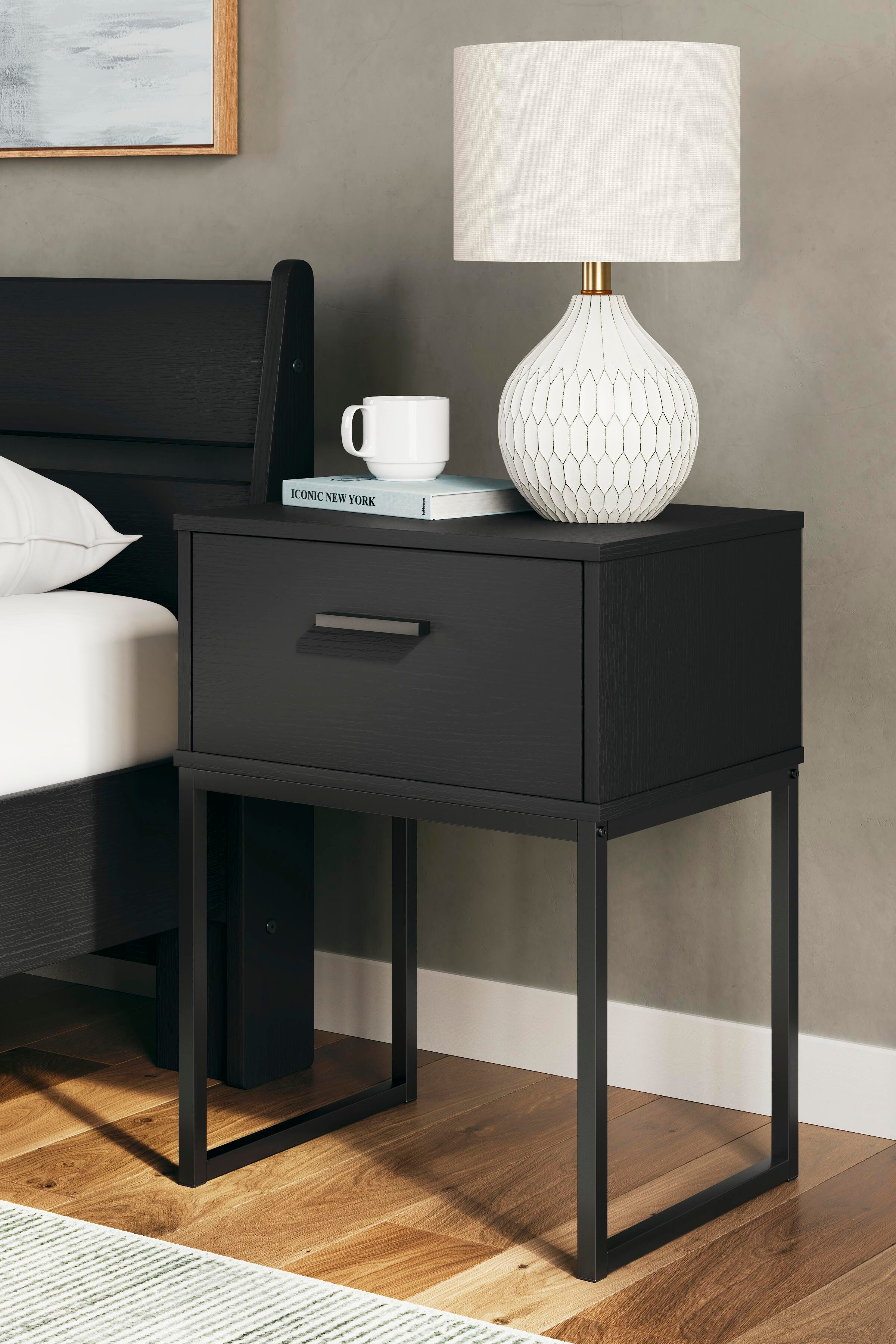 Socalle Panel Platform Bed, Dresser, Chest and 2 Nightstands