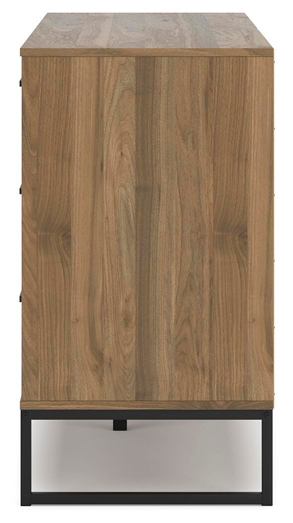 Deanlow Platform Bed and Dresser