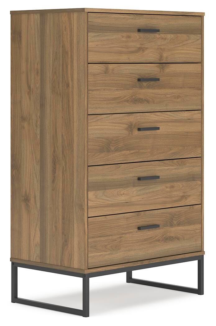 Deanlow Platform Bed, Dresser, Chest and Nightstand