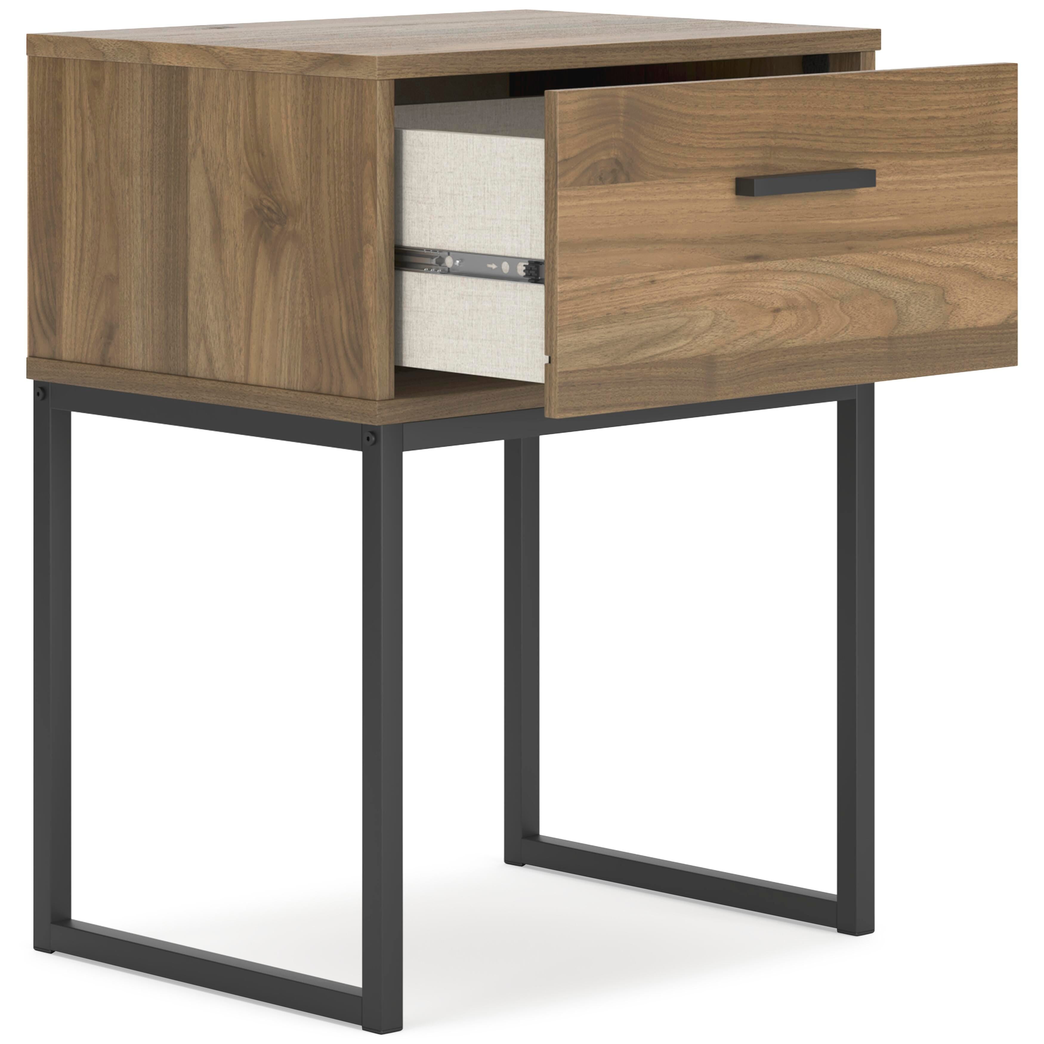 Deanlow Panel Headboard, Dresser and Nightstand