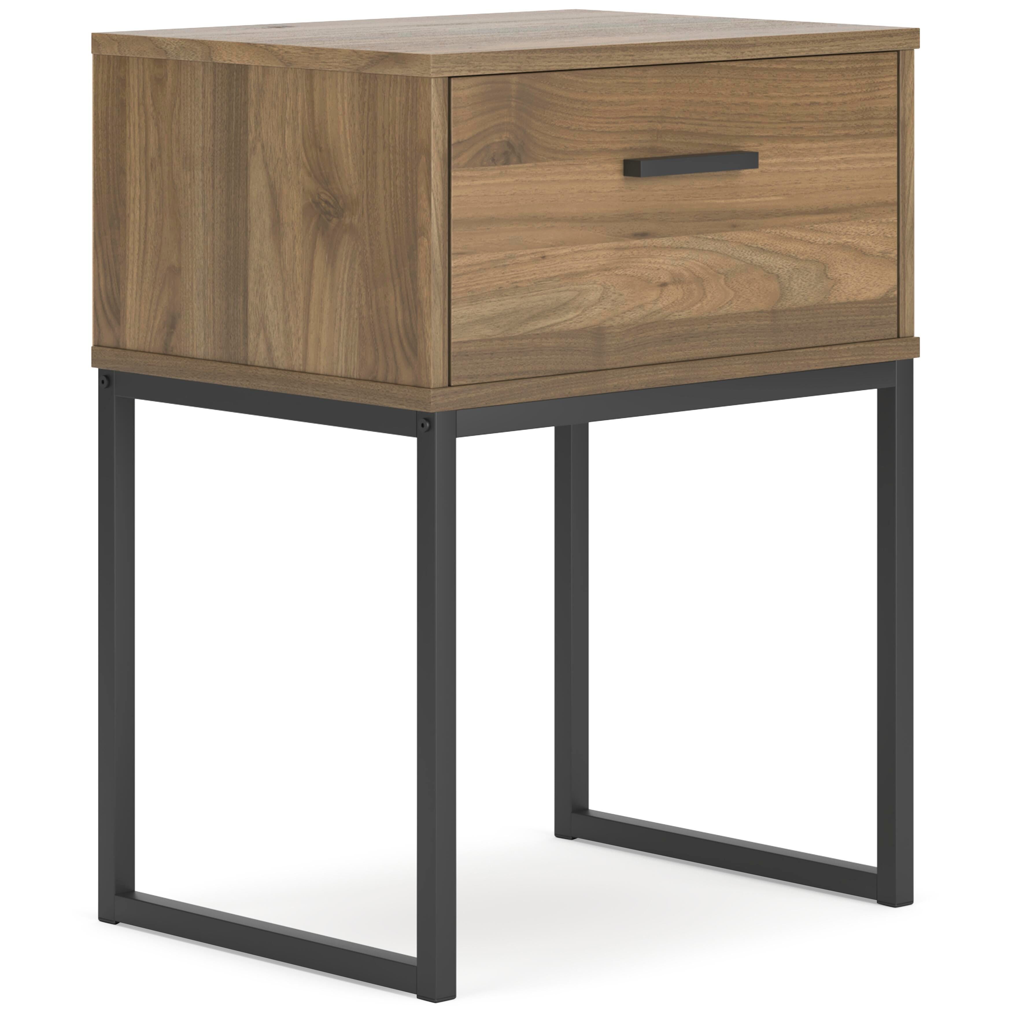 Deanlow Panel Headboard, Dresser and Nightstand