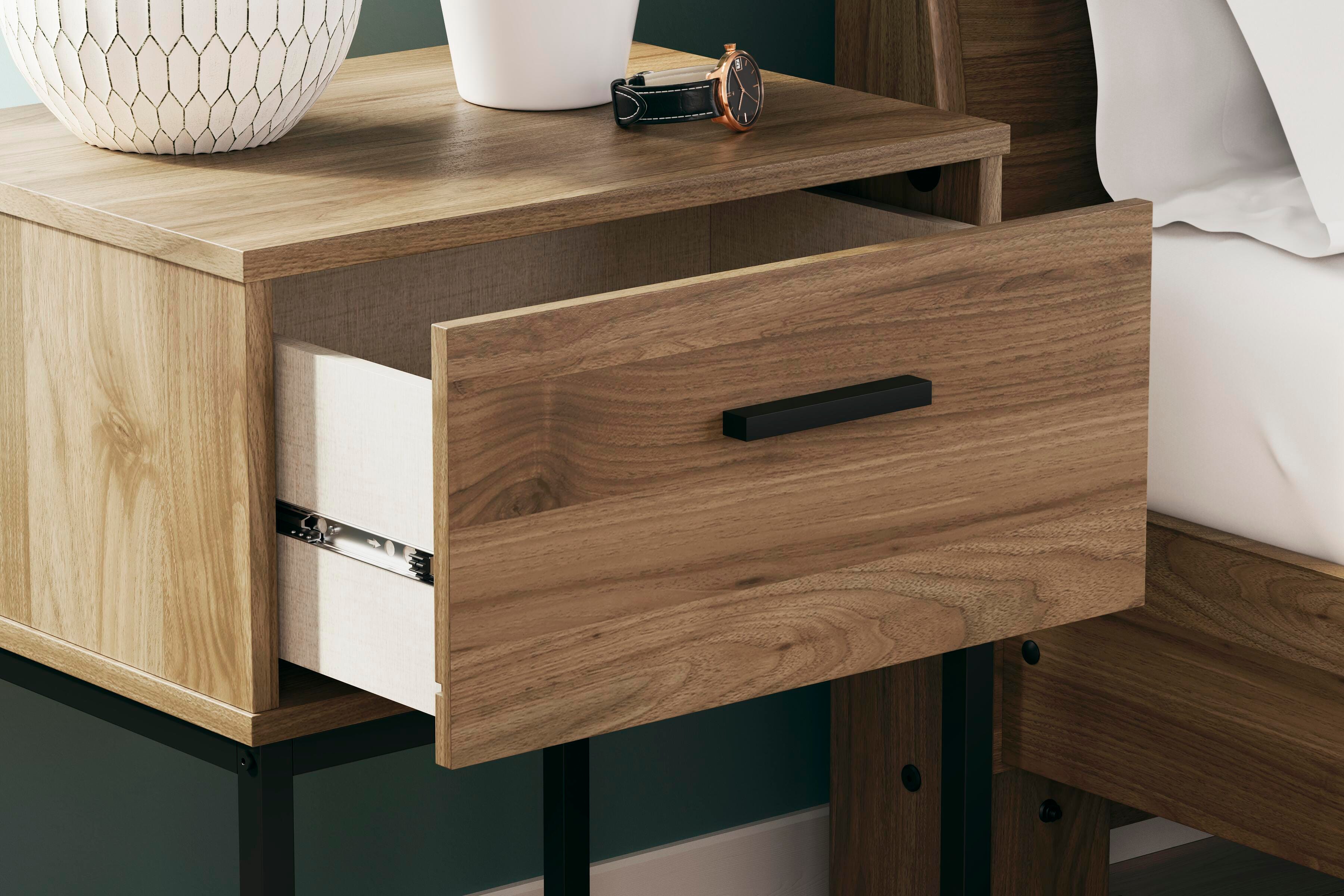 Deanlow Panel Headboard, Dresser, Chest and 2 Nightstands