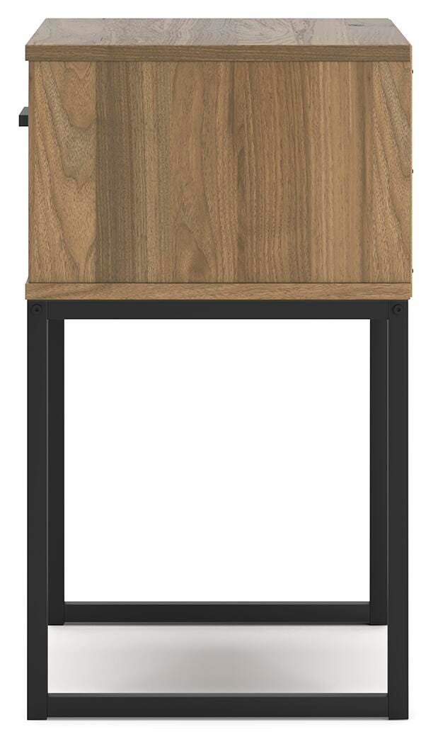 Deanlow Panel Headboard and Nightstand