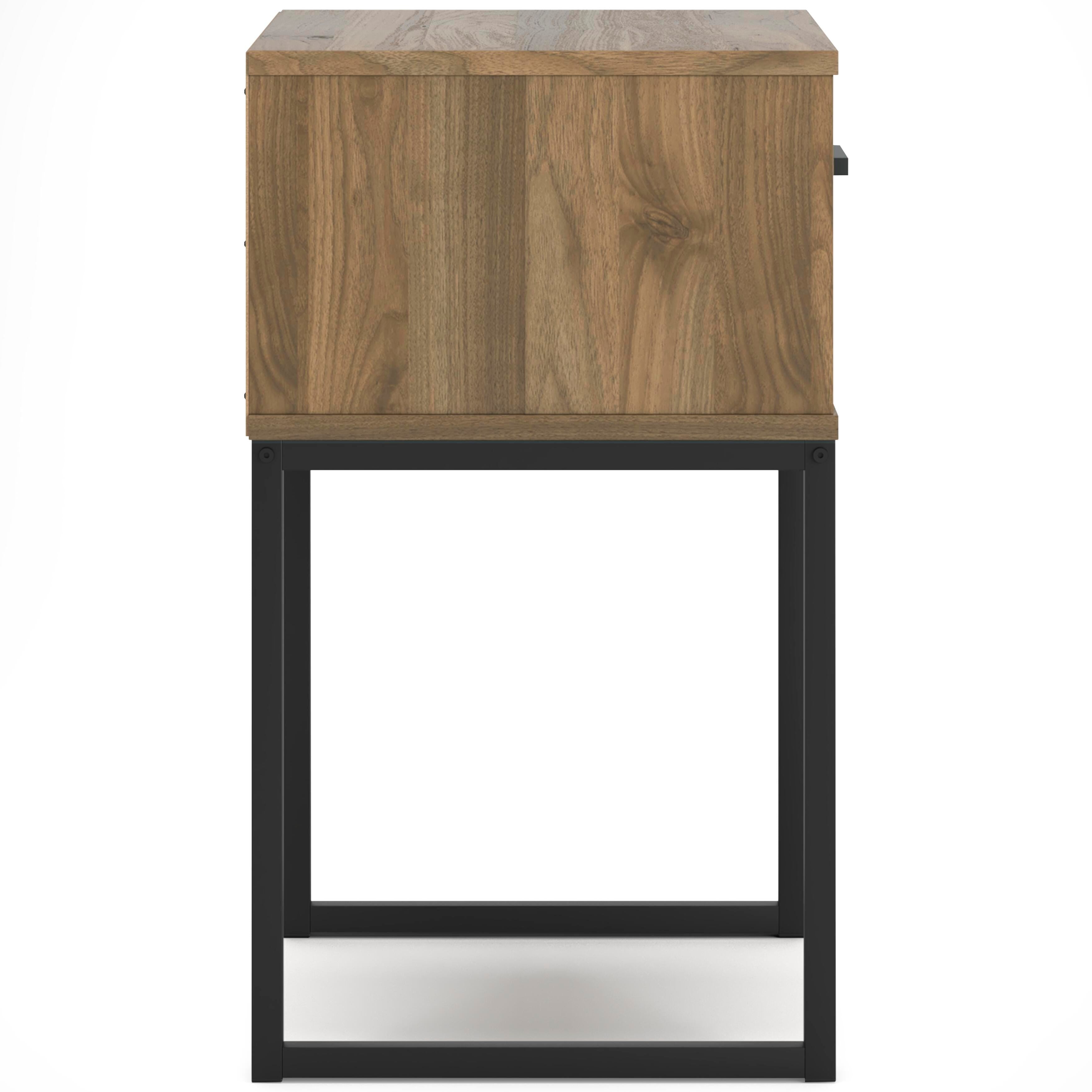 Deanlow Panel Headboard and 2 Nightstands