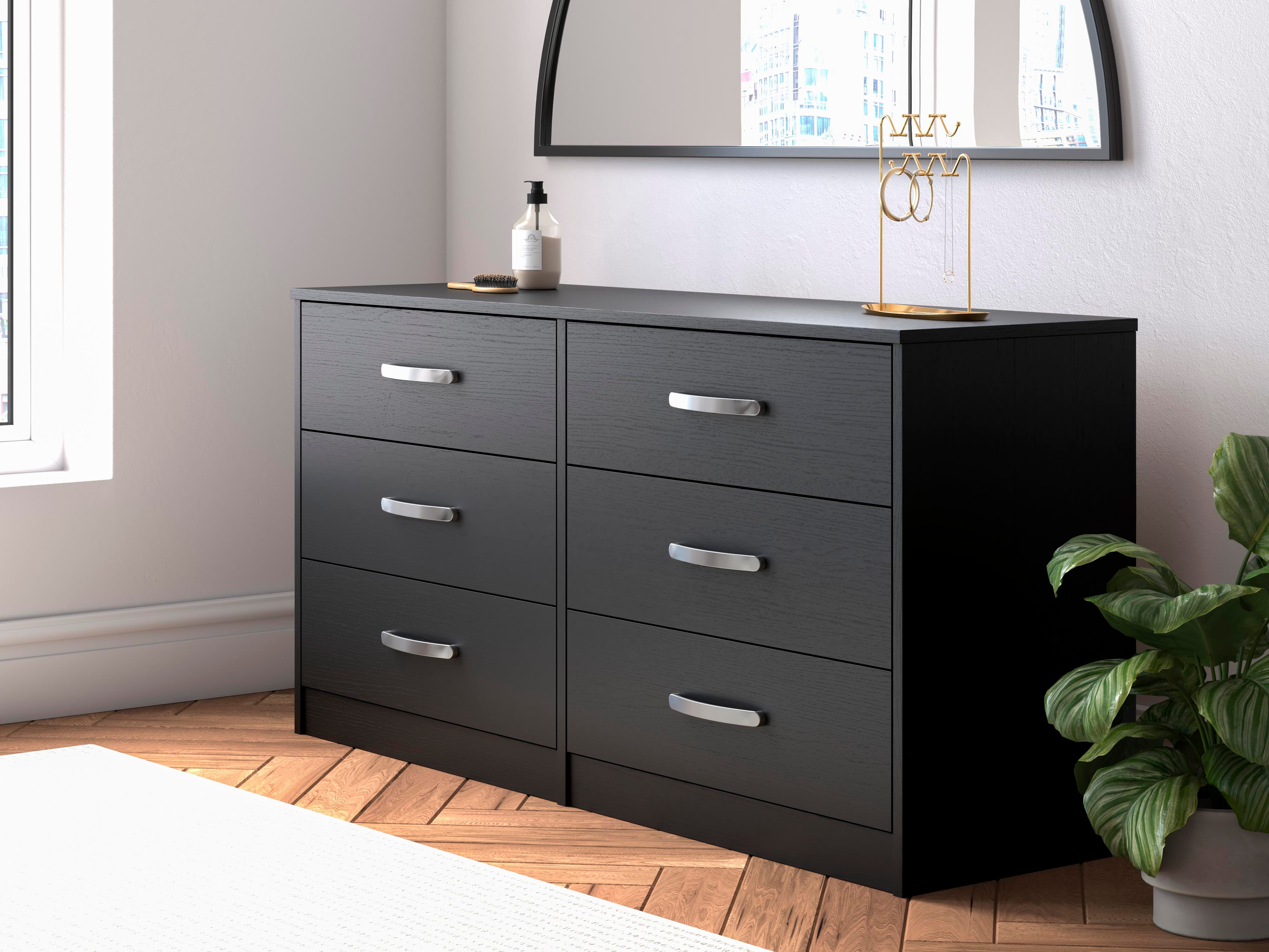 Finch Panel Headboard with Dresser and Chest
