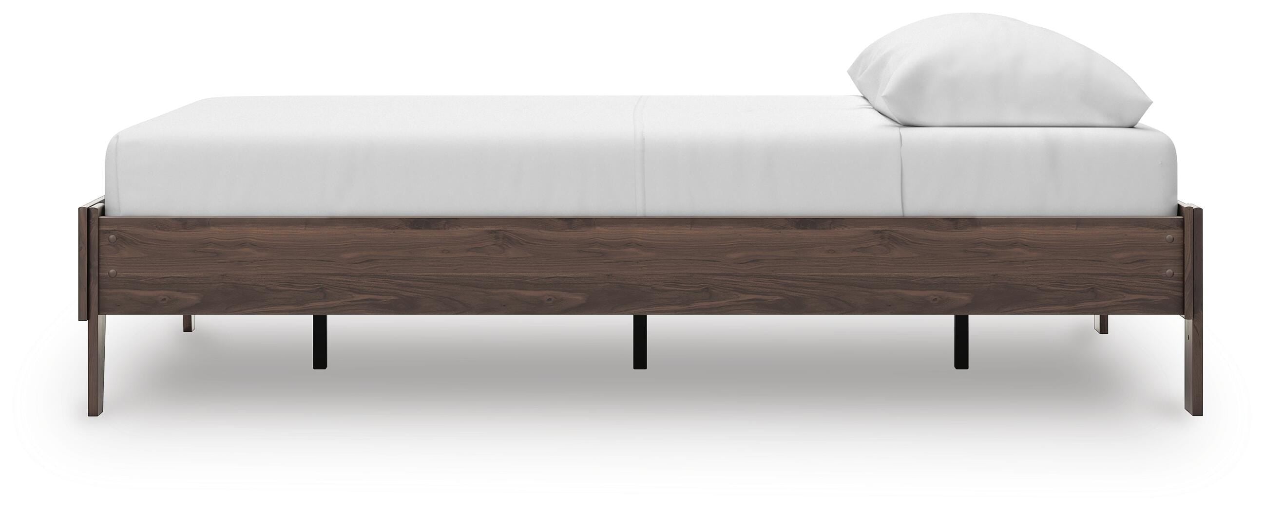 Calverson Platform Bed, Dresser and 2 Nightstands