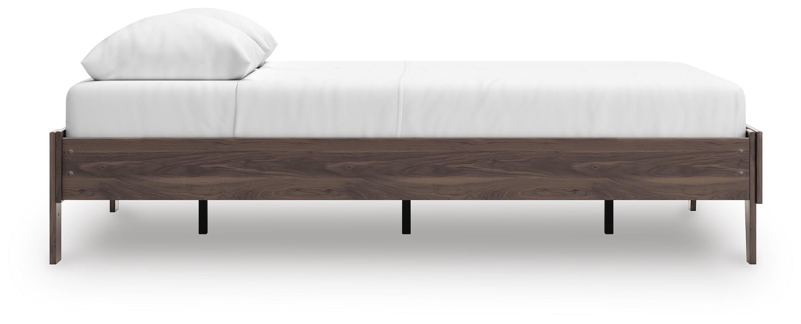 Calverson Platform Bed, Dresser and Chest