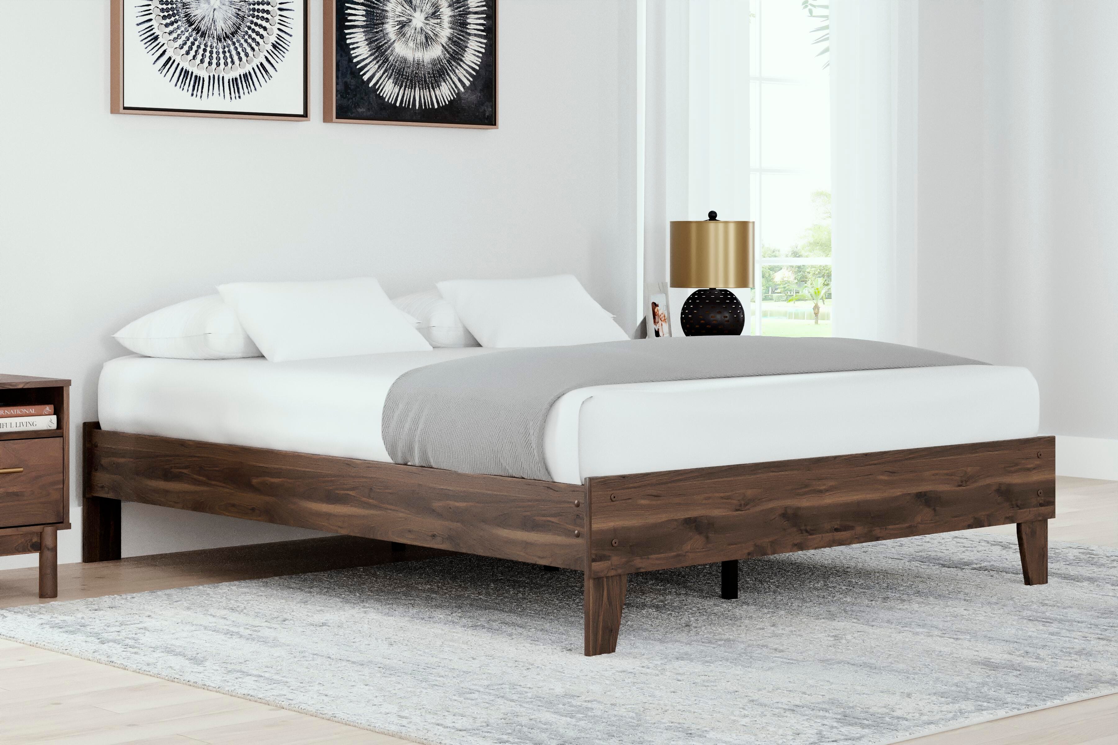 Calverson Platform Bed, Dresser and Chest