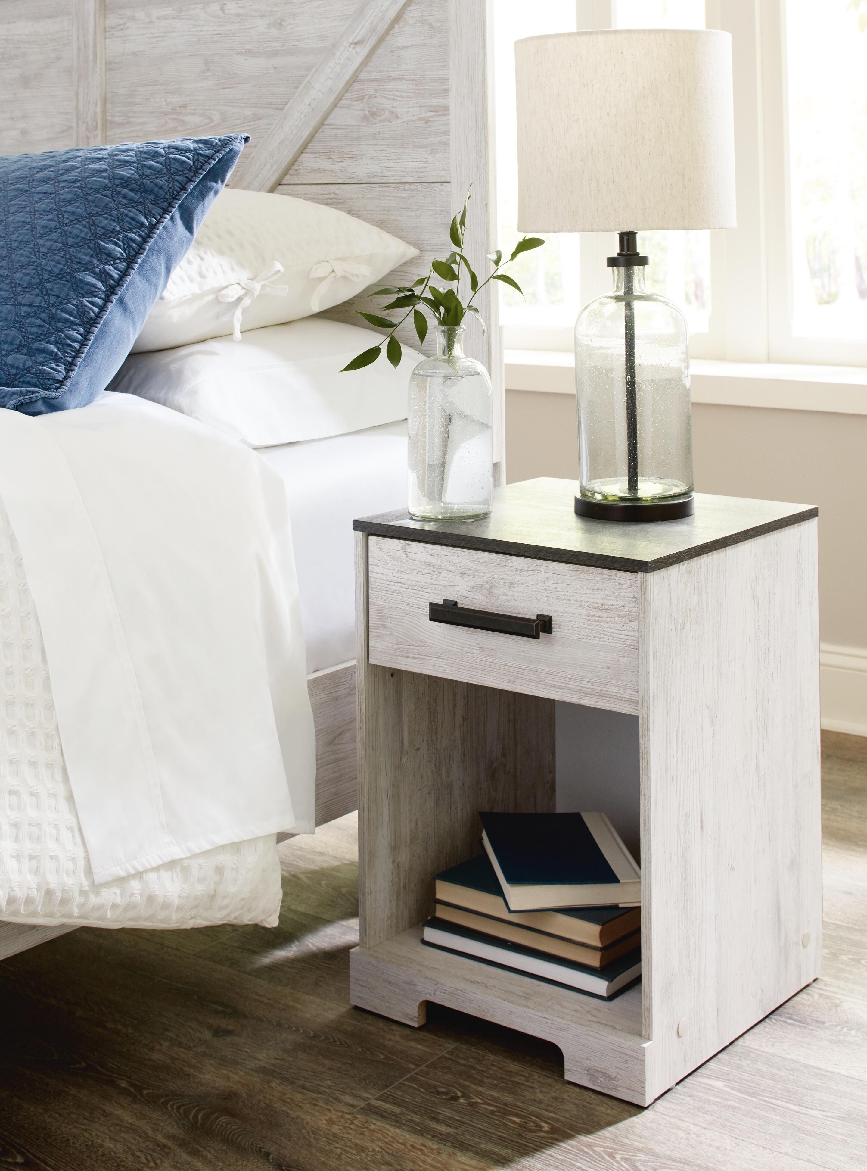 Shawburn Panel Headboard with Dresser and 2 Nightstands